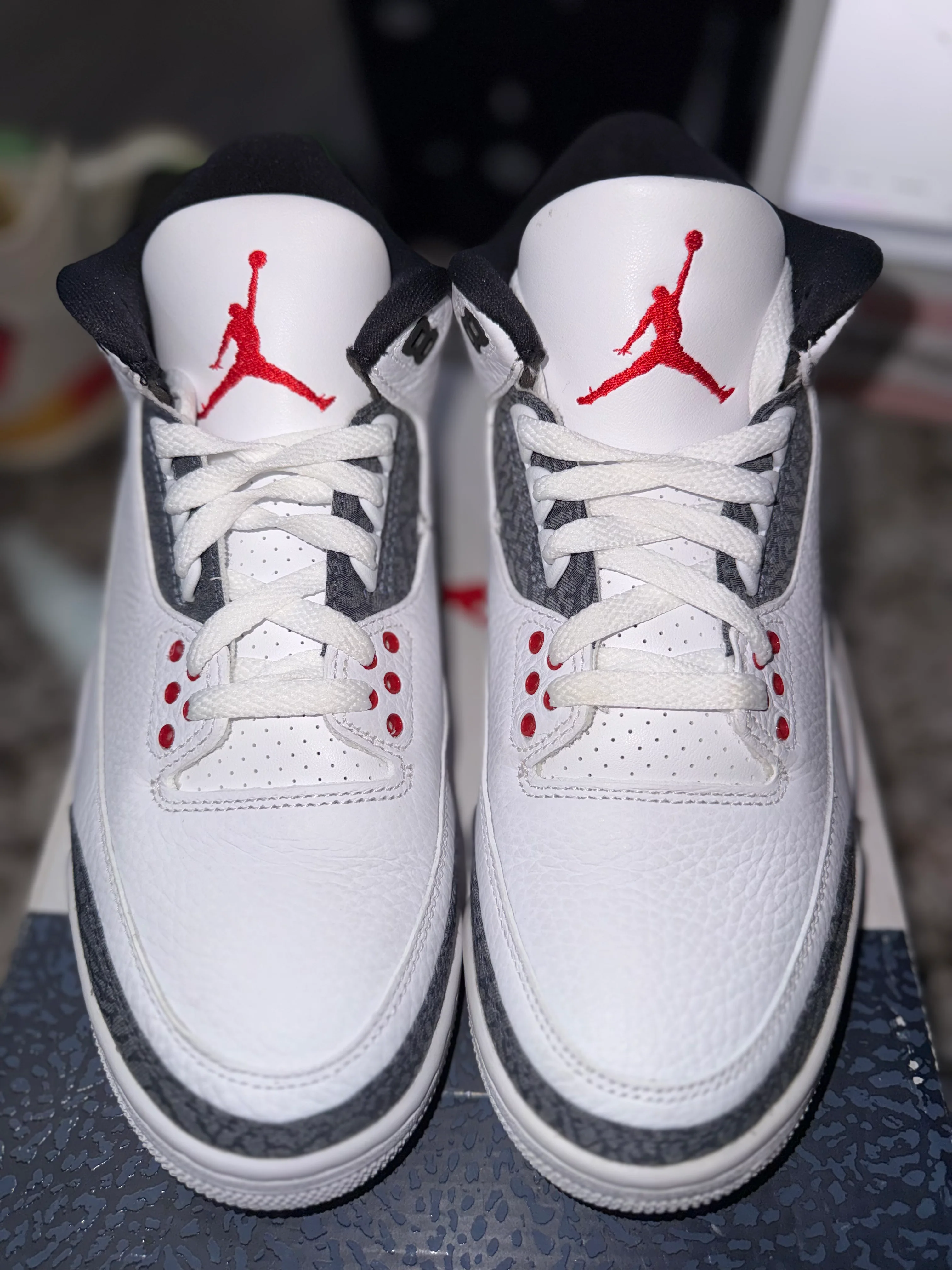 Jordan 3 Retro SE Fire Red Denim (2020) - Image 2