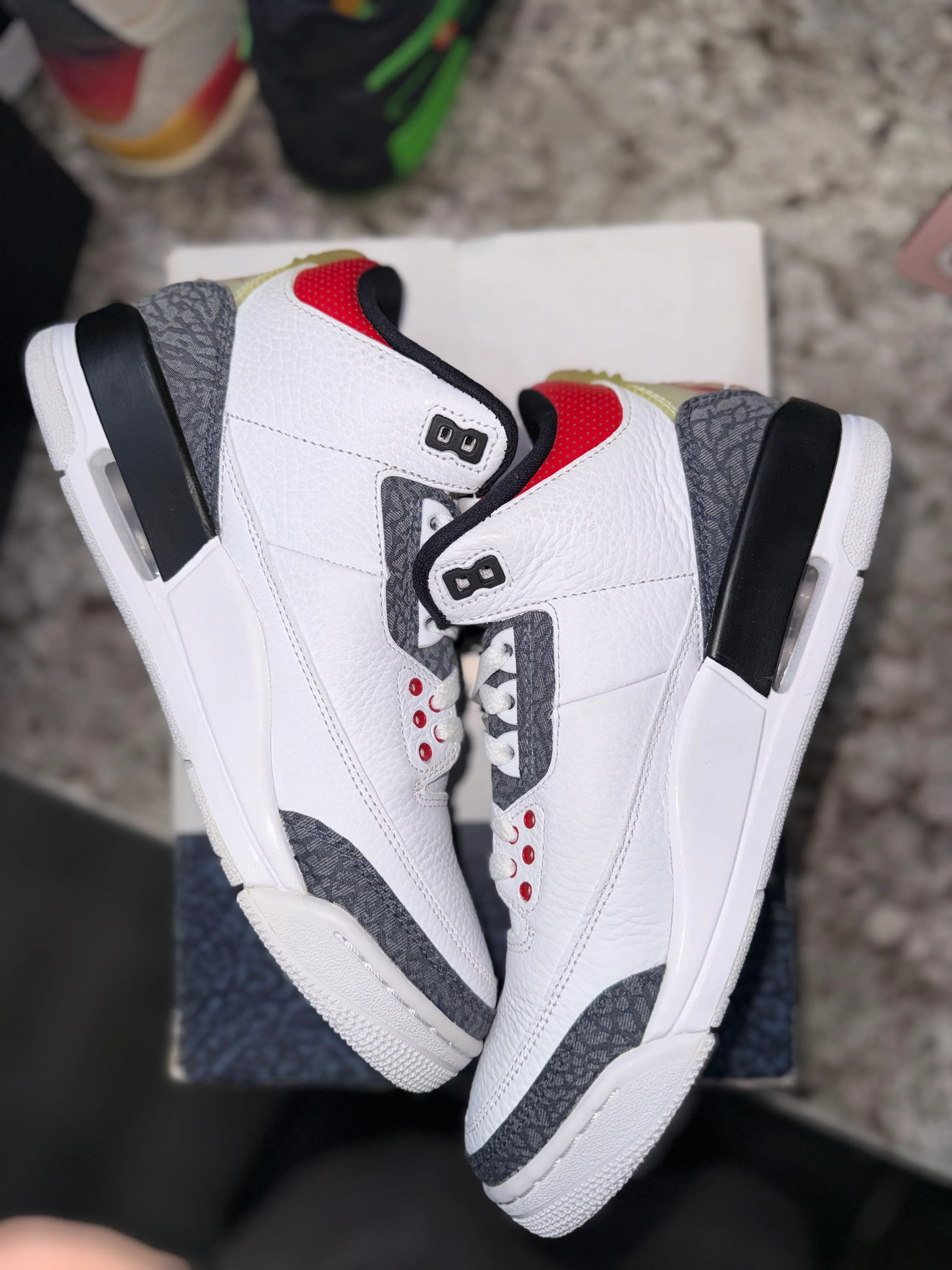 Jordan 3 Retro SE Fire Red Denim (2020) - Image 4