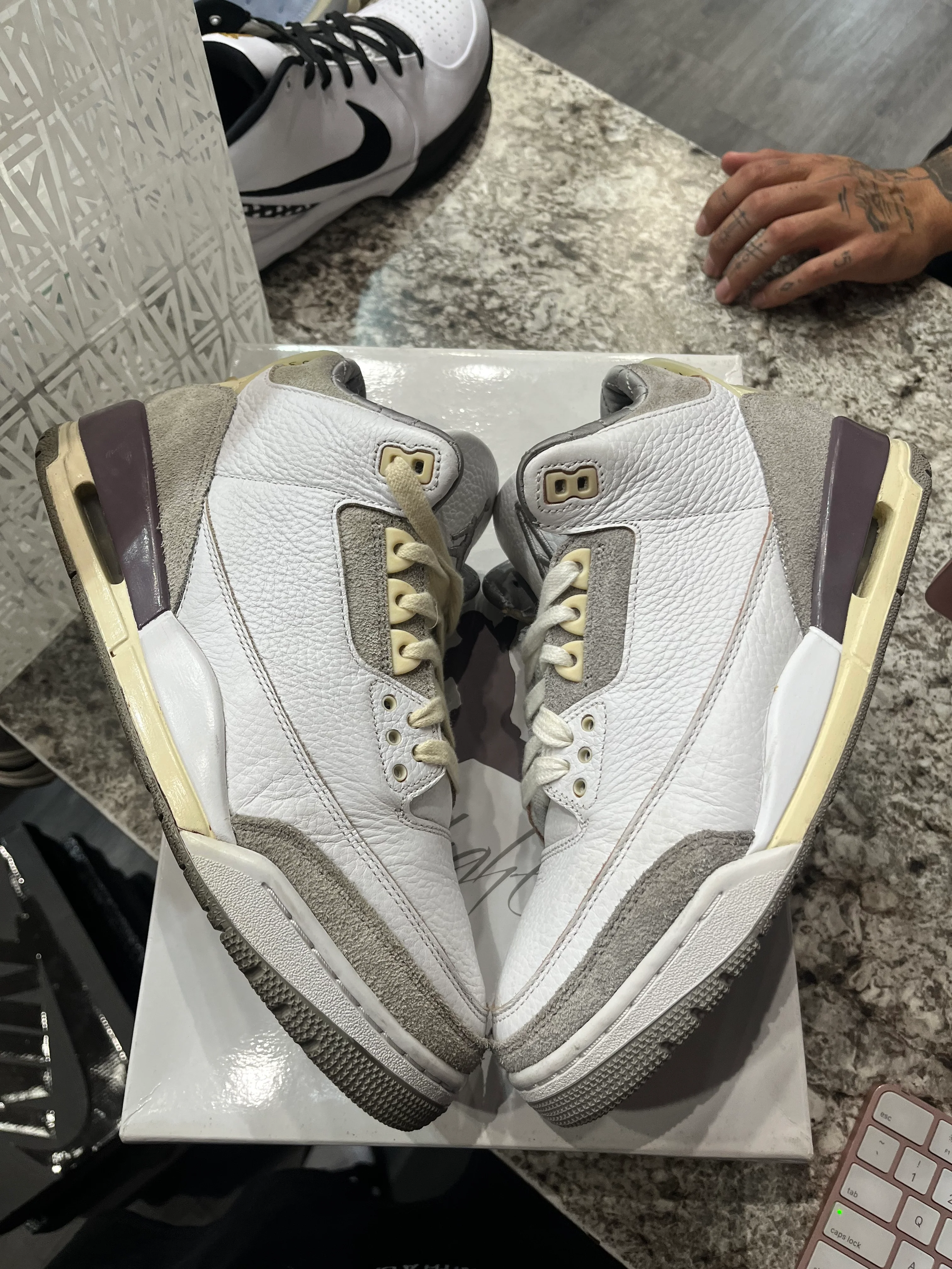 Jordan 3 Retro SP A Ma Maniére (Women's) - Image 3