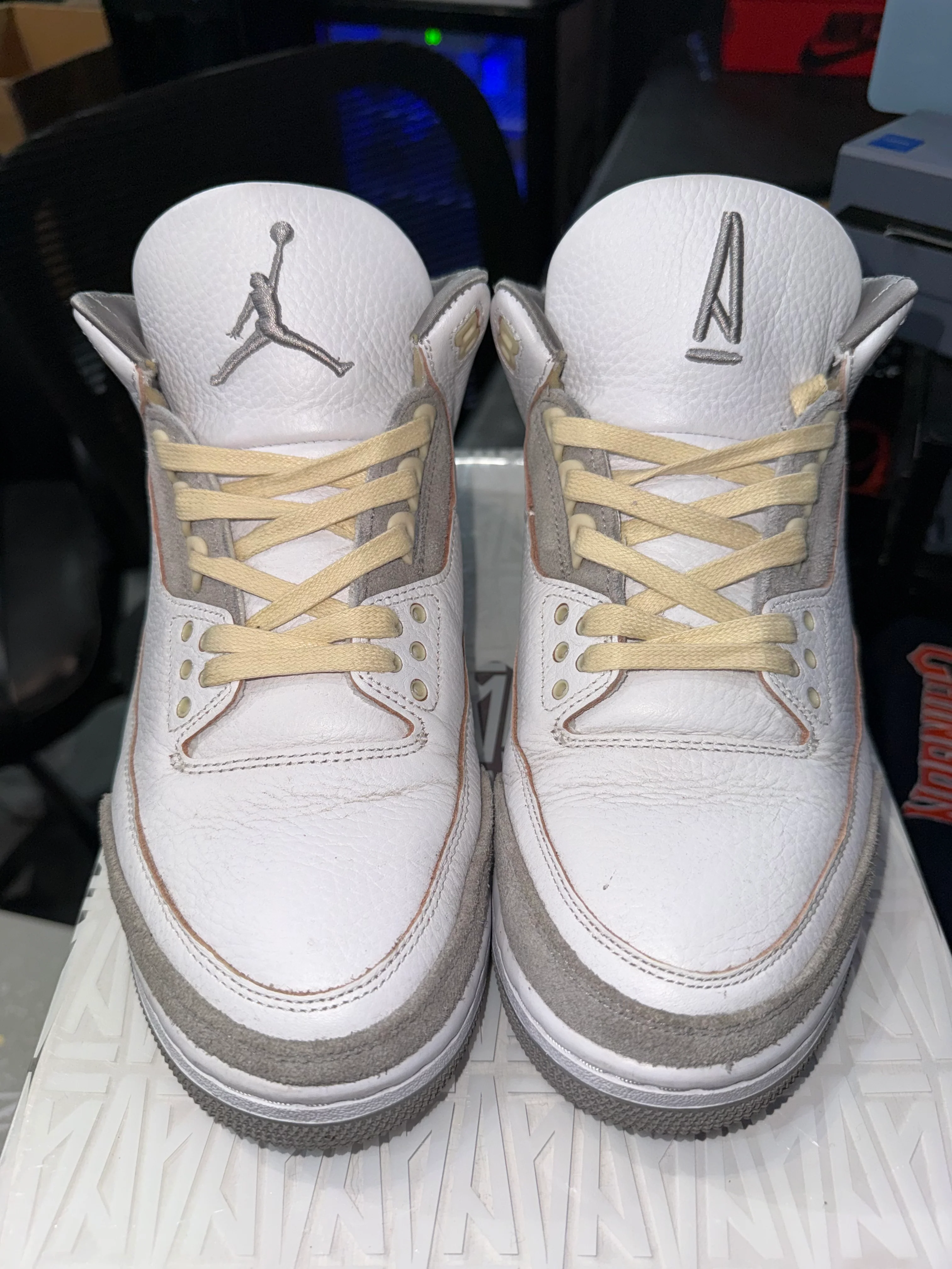 Jordan 3 Retro SP A Ma Maniére (Women's) - Image 2