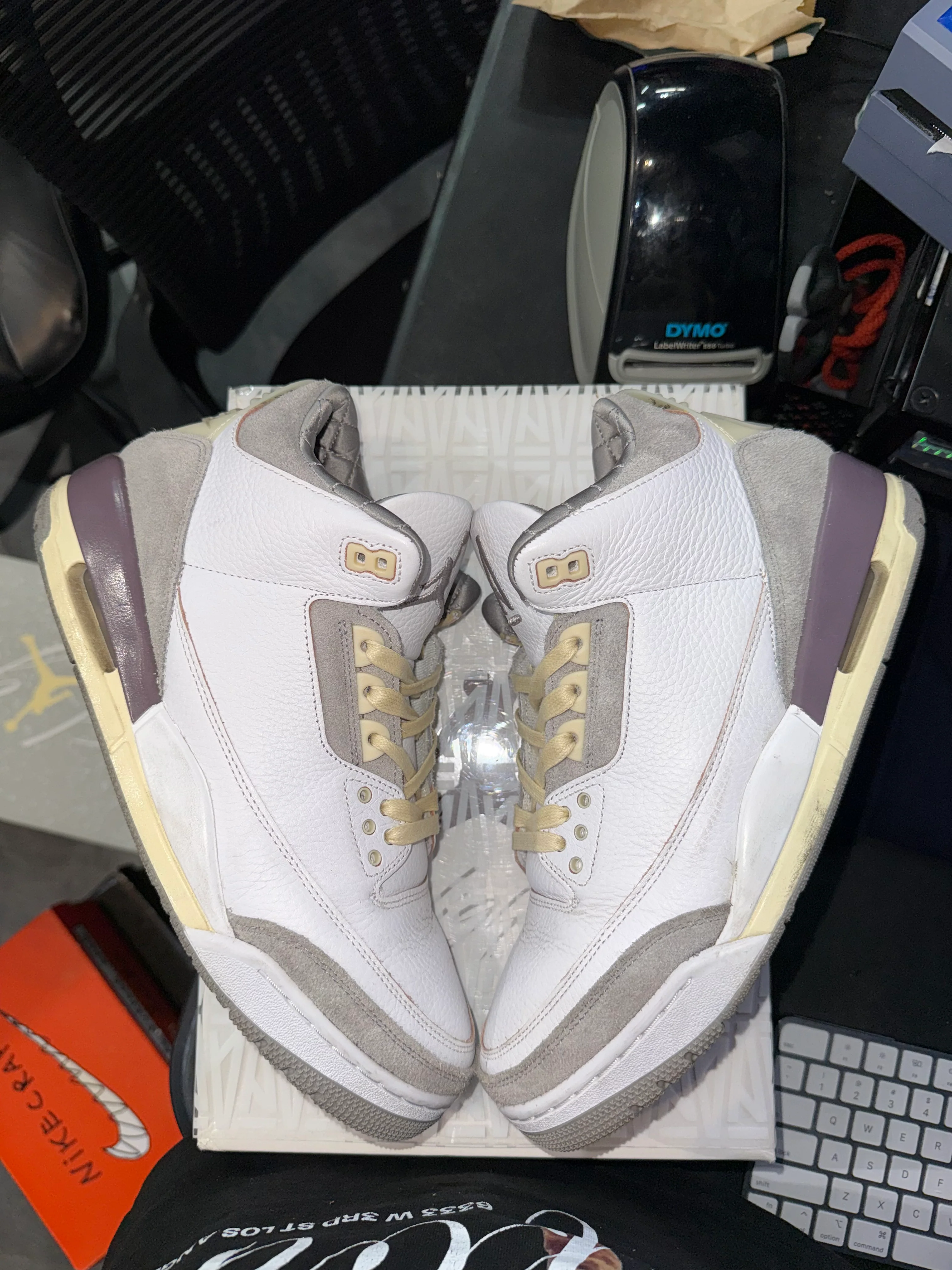 Jordan 3 Retro SP A Ma Maniére (Women's) - Image 3