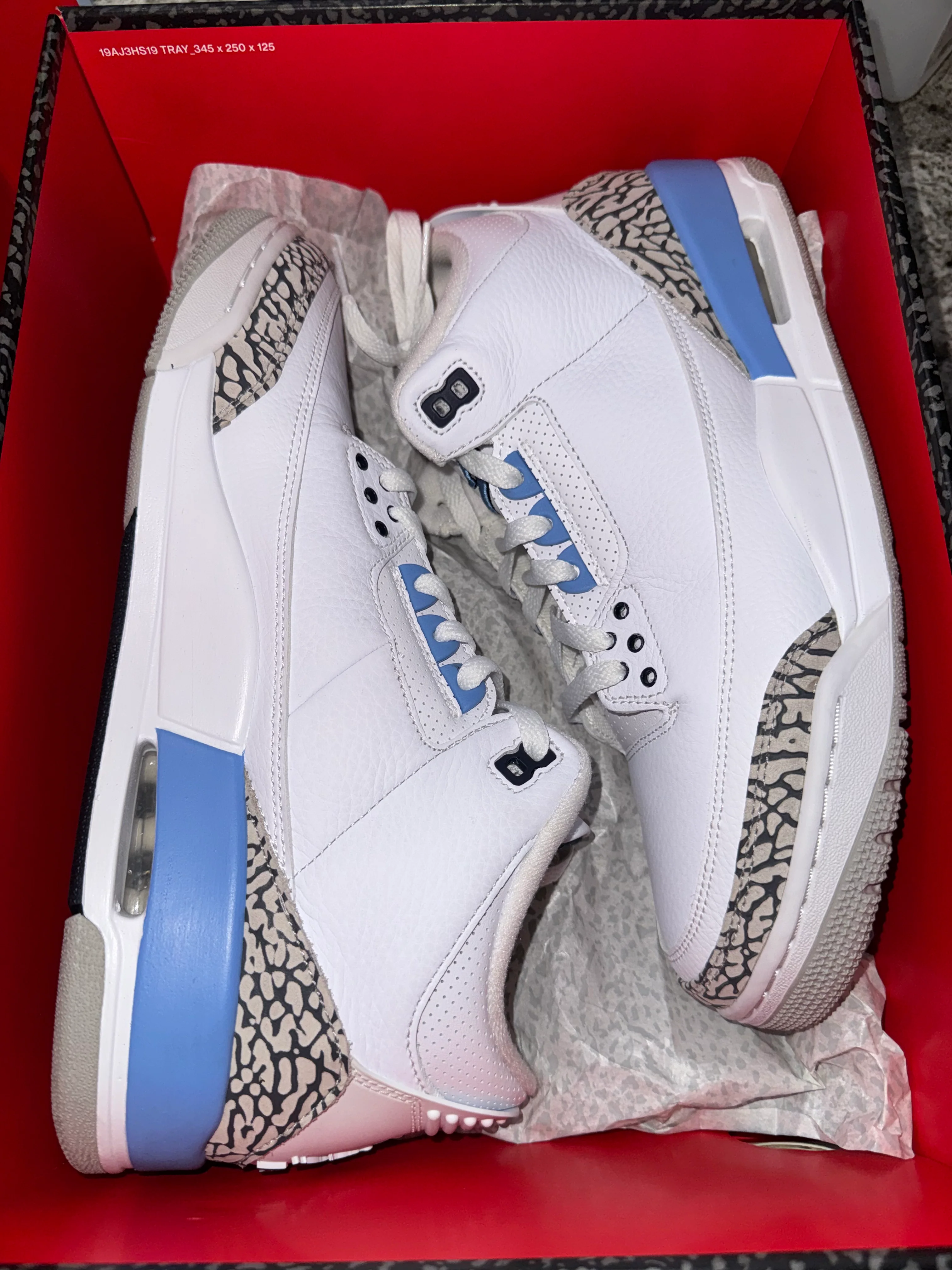 Jordan 3 Retro UNC (2020) - Image 2