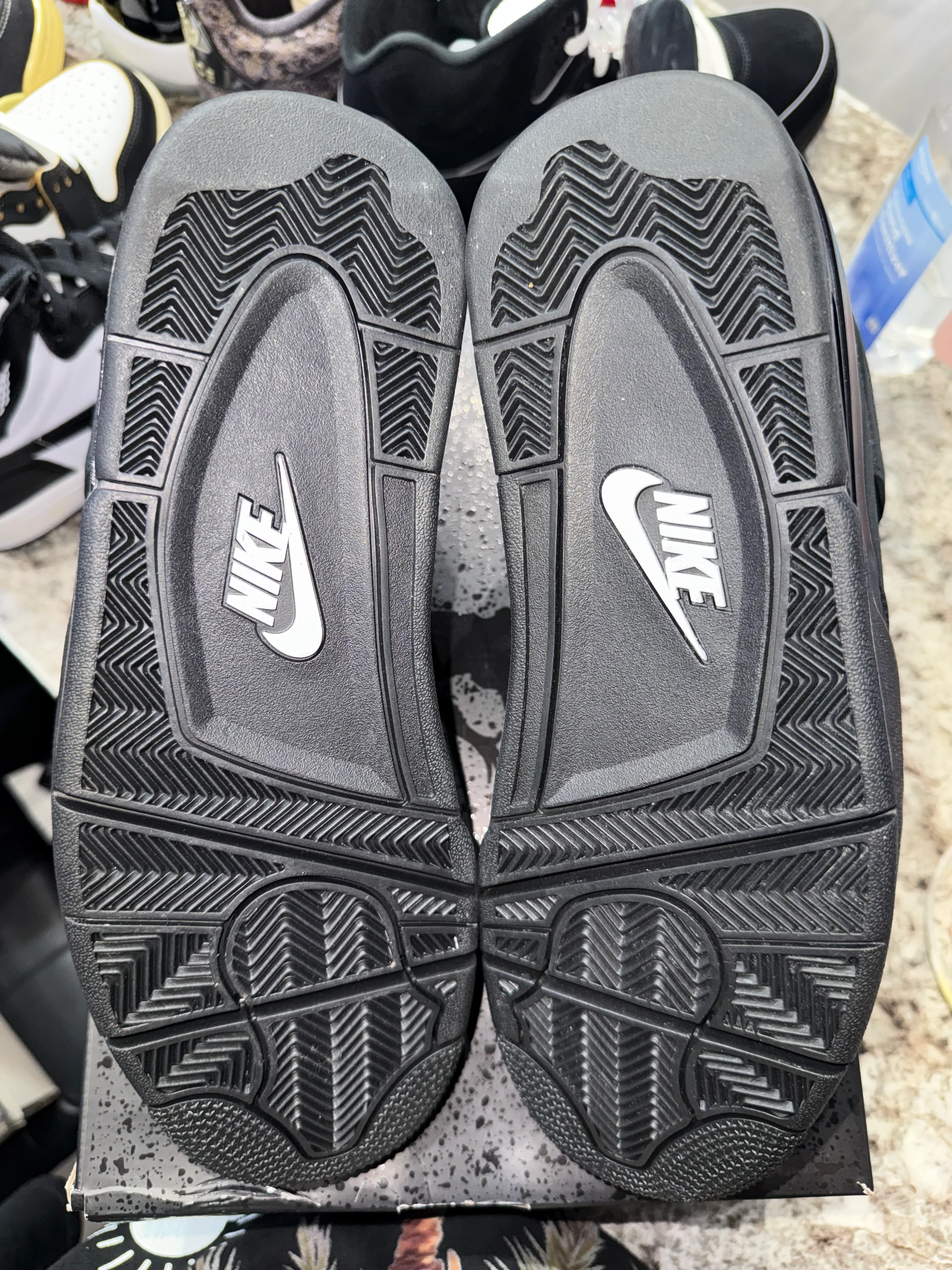 Jordan 4 Retro Black Cat (2025) - Image 4