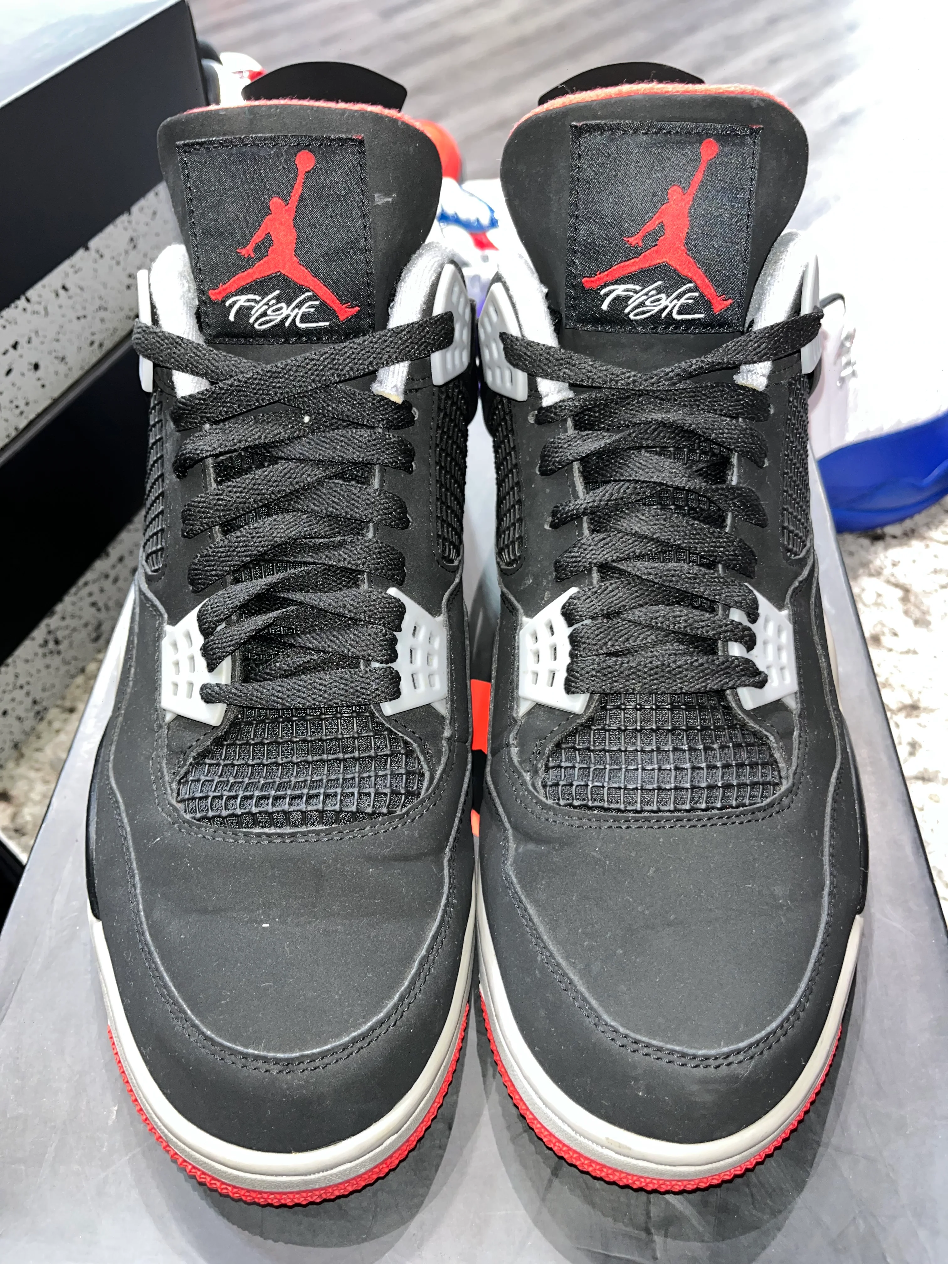Jordan 4 Retro Bred (2019) - Image 2