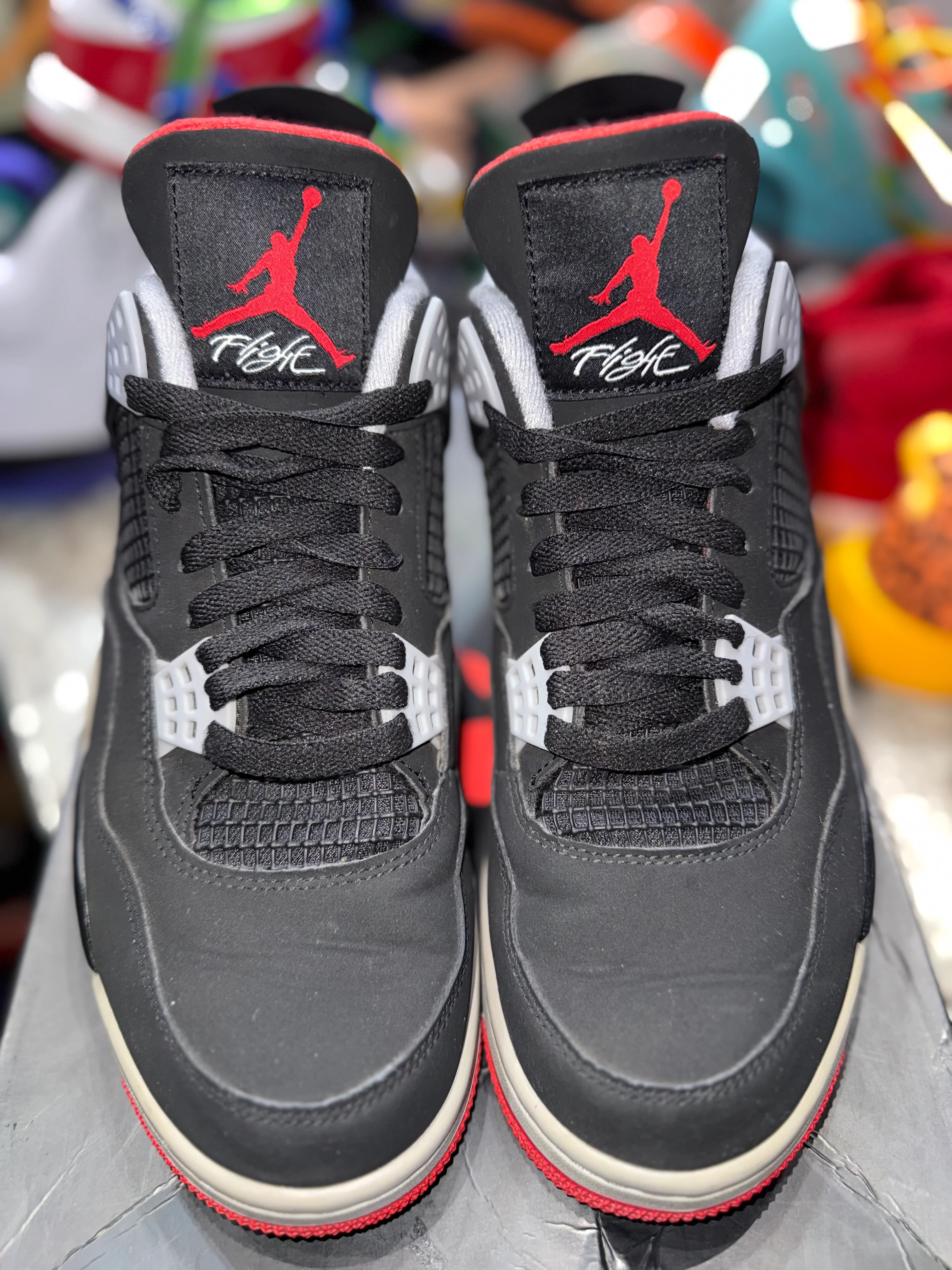 Jordan 4 Retro Bred (2019) - Image 2