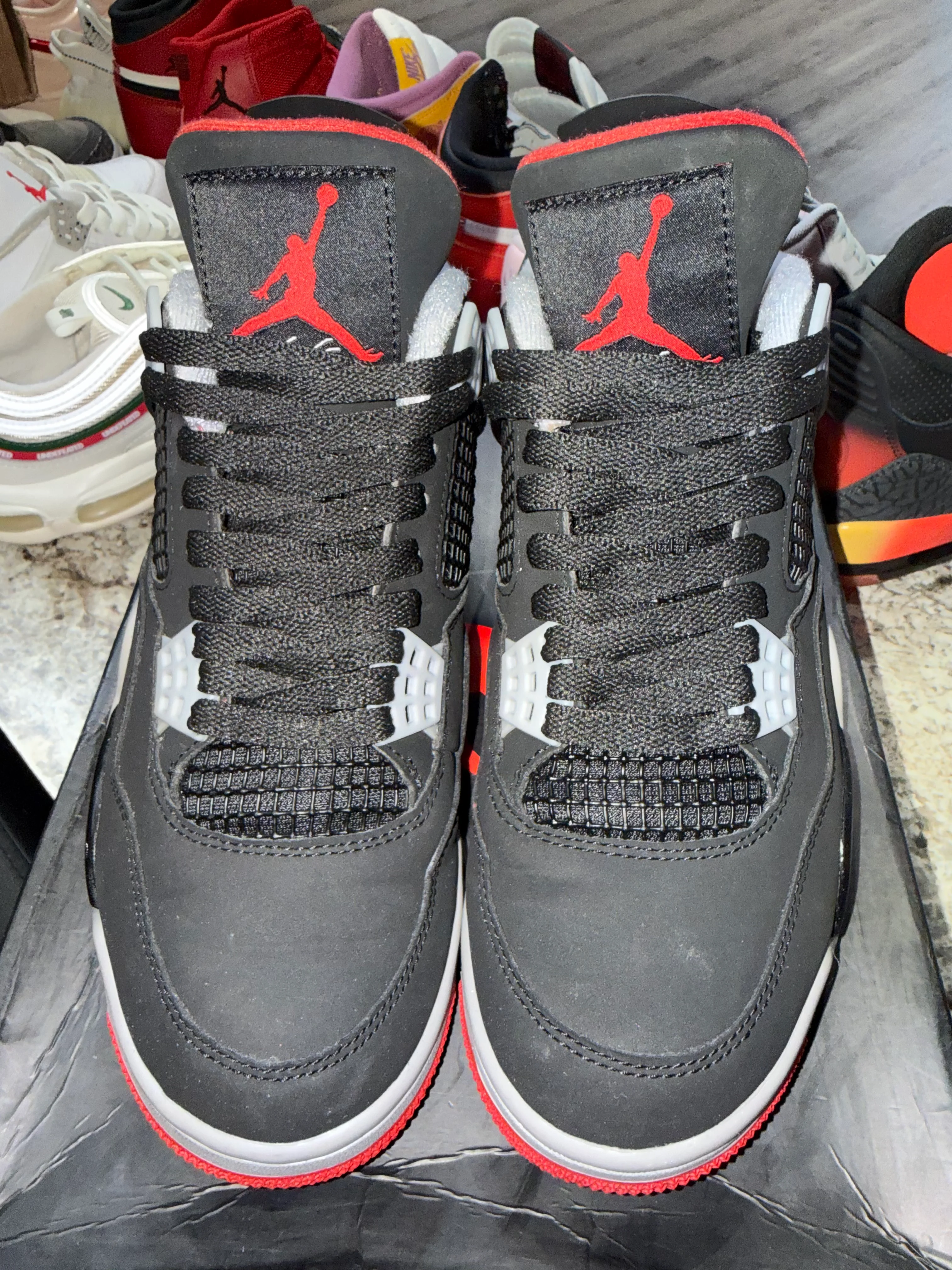 Jordan 4 Retro Bred (2019) - Image 2