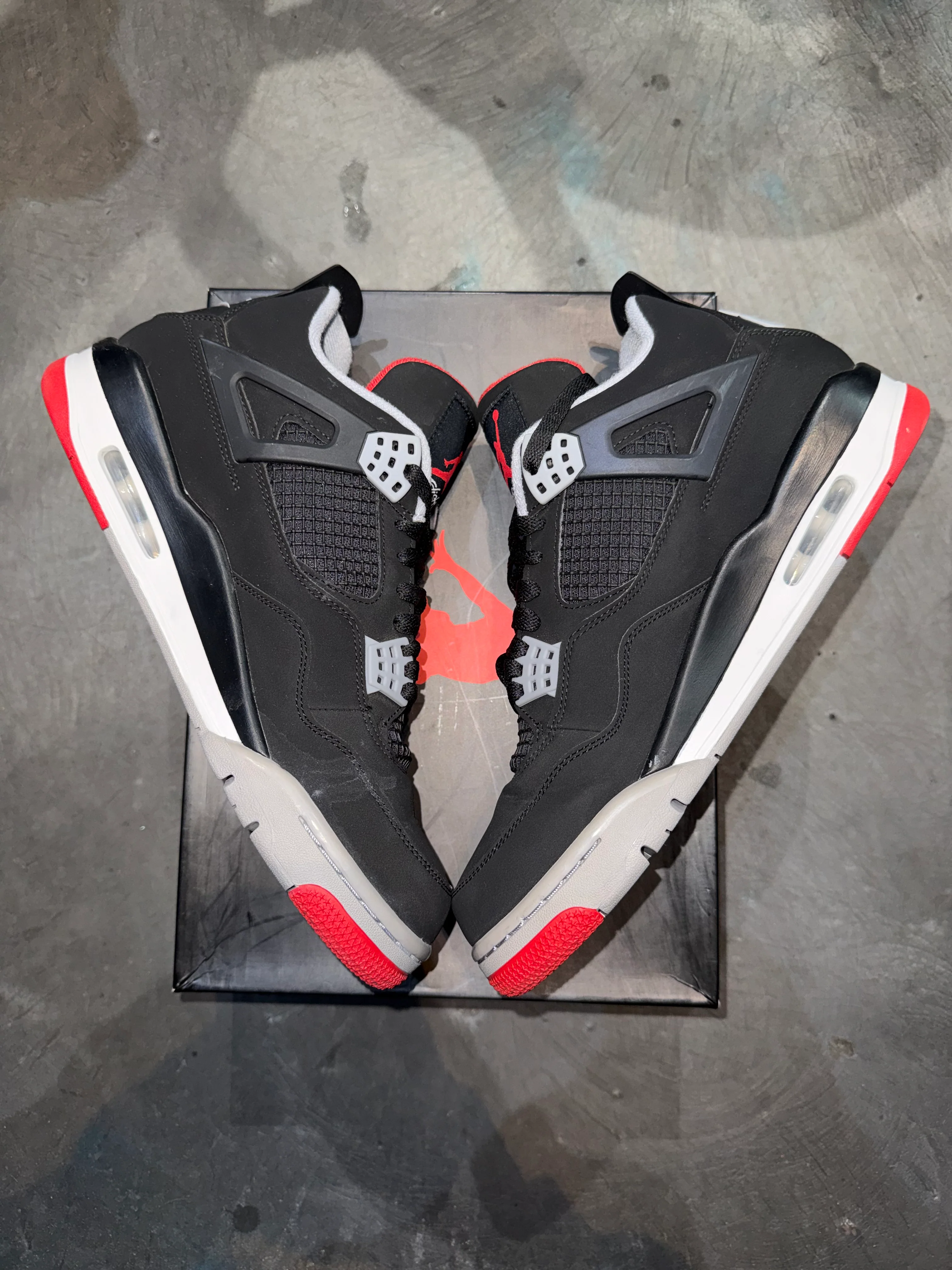 Jordan 4 Retro Bred (2019) - Image 3