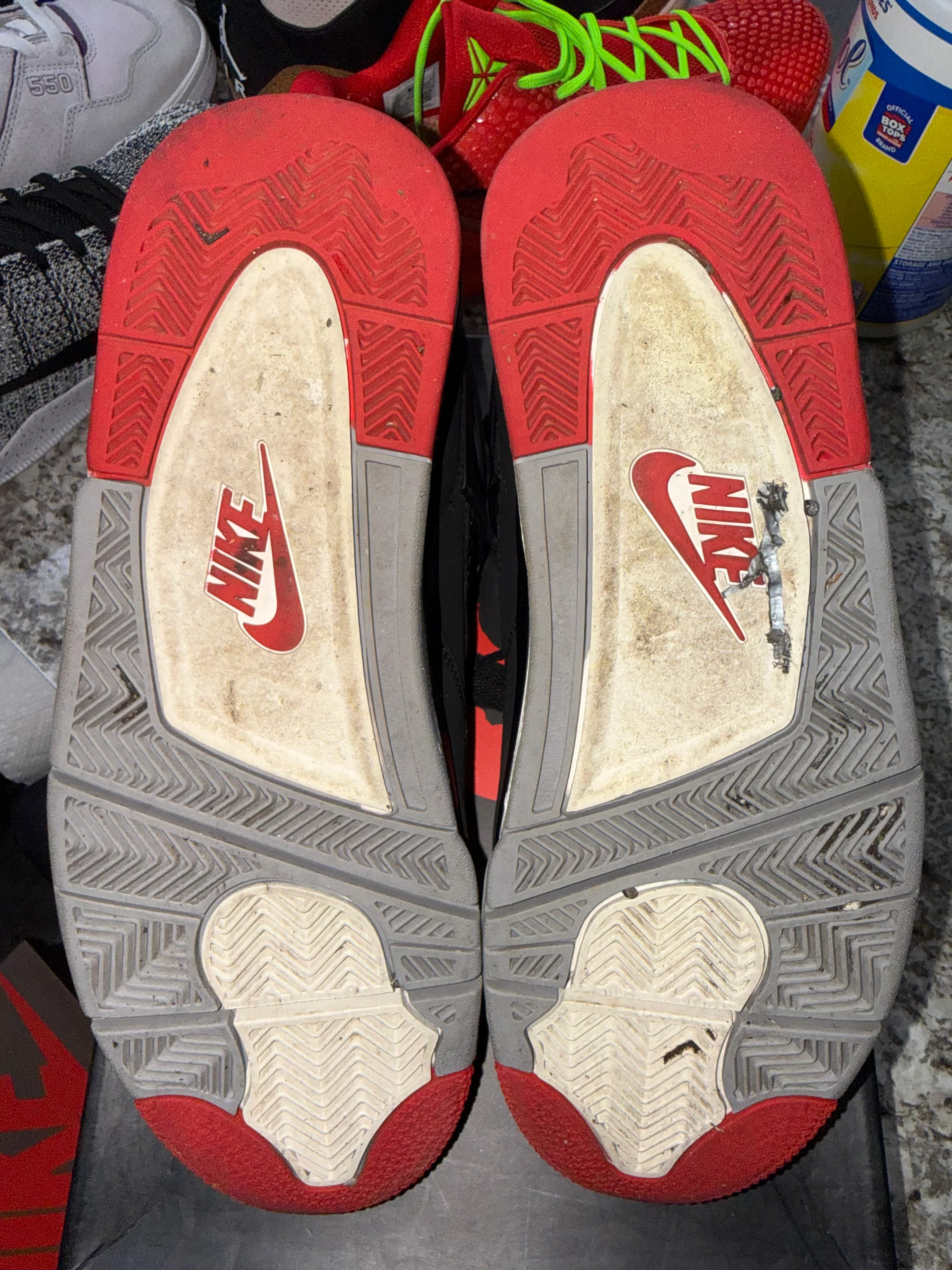 Jordan 4 Retro Bred (2019) - Image 4