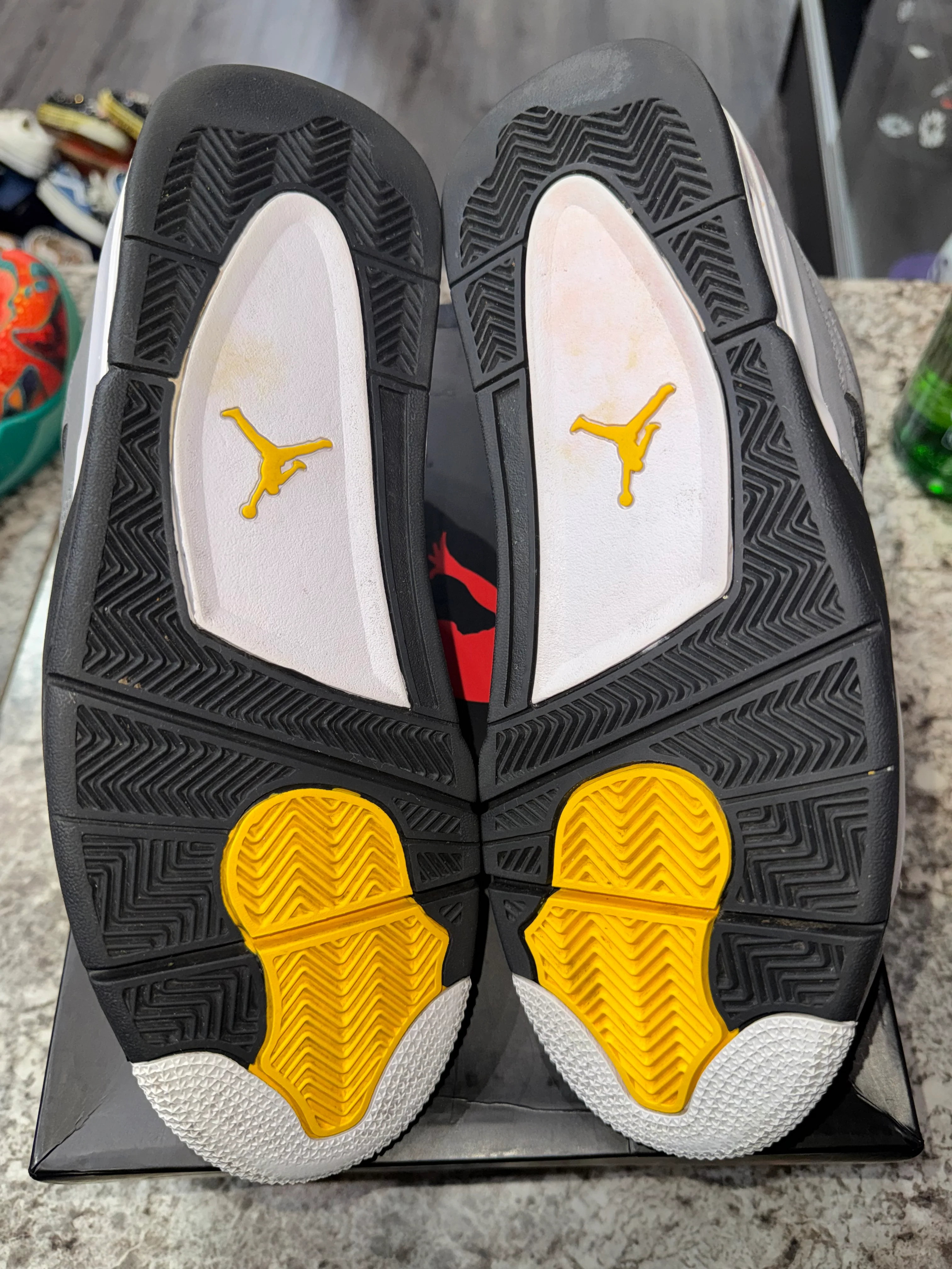 Jordan 4 Retro Cool Grey (2019) - Image 3