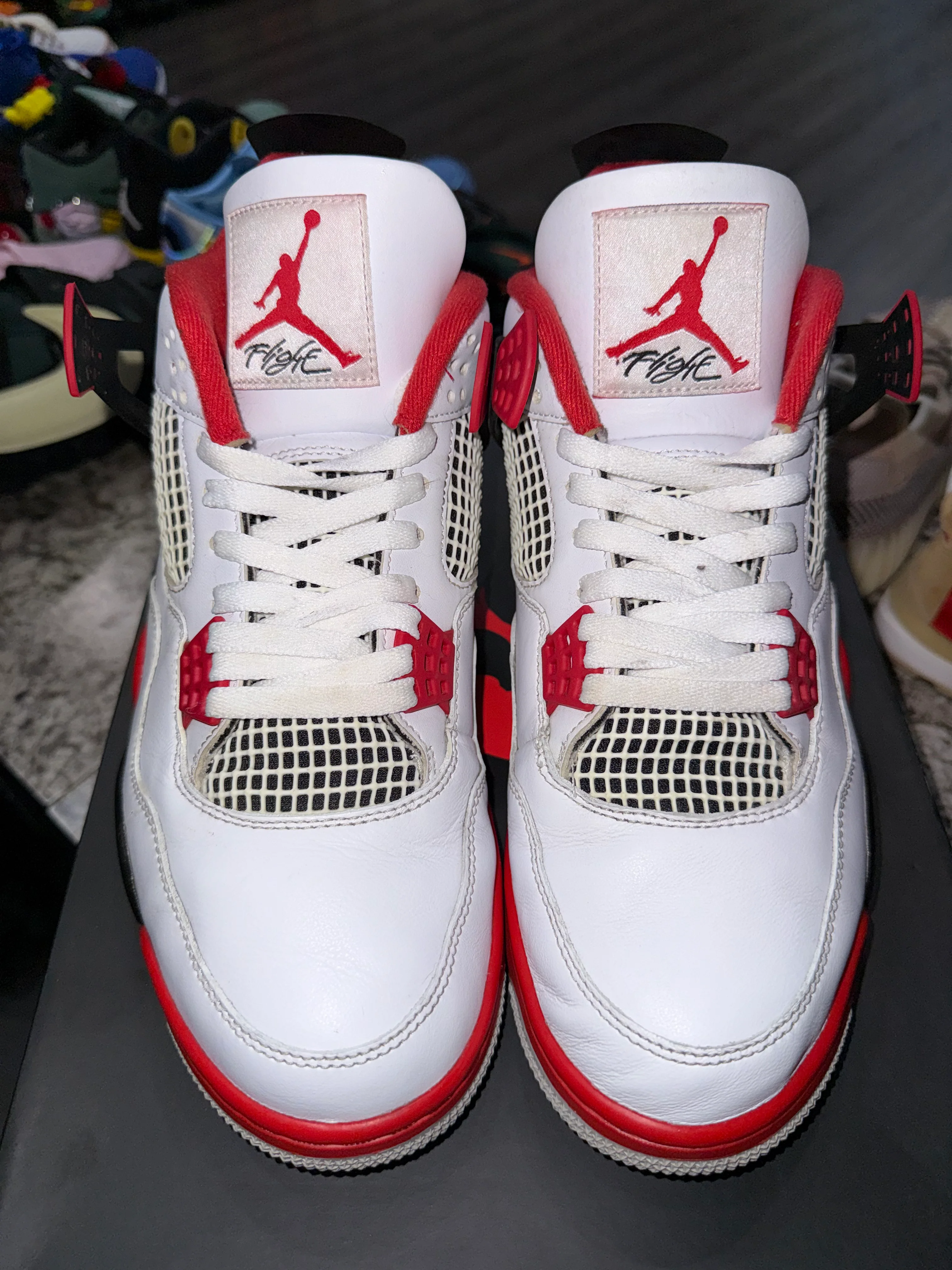 Jordan 4 Retro Fire Red (2020) - Image 2