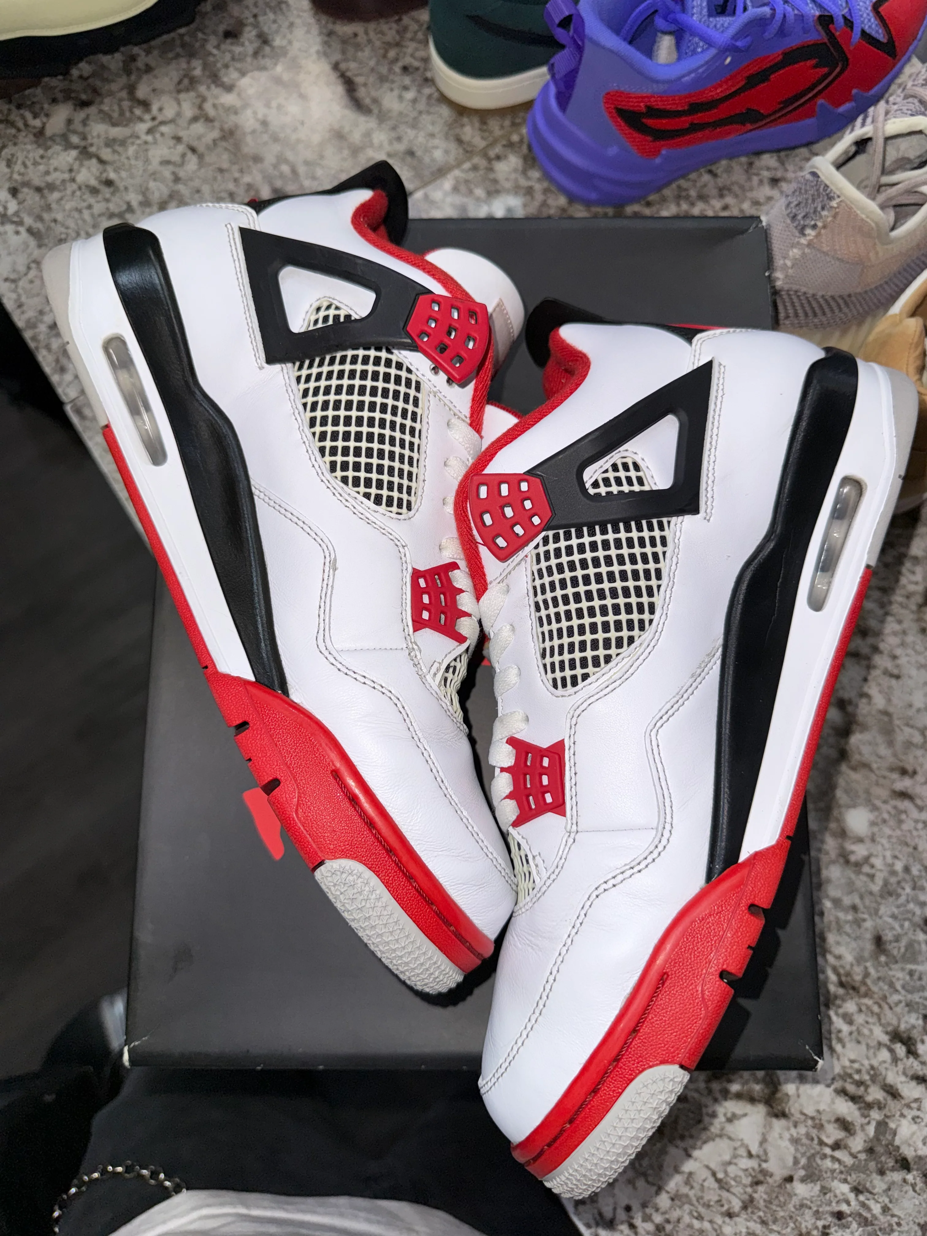 Jordan 4 Retro Fire Red (2020) - Image 4