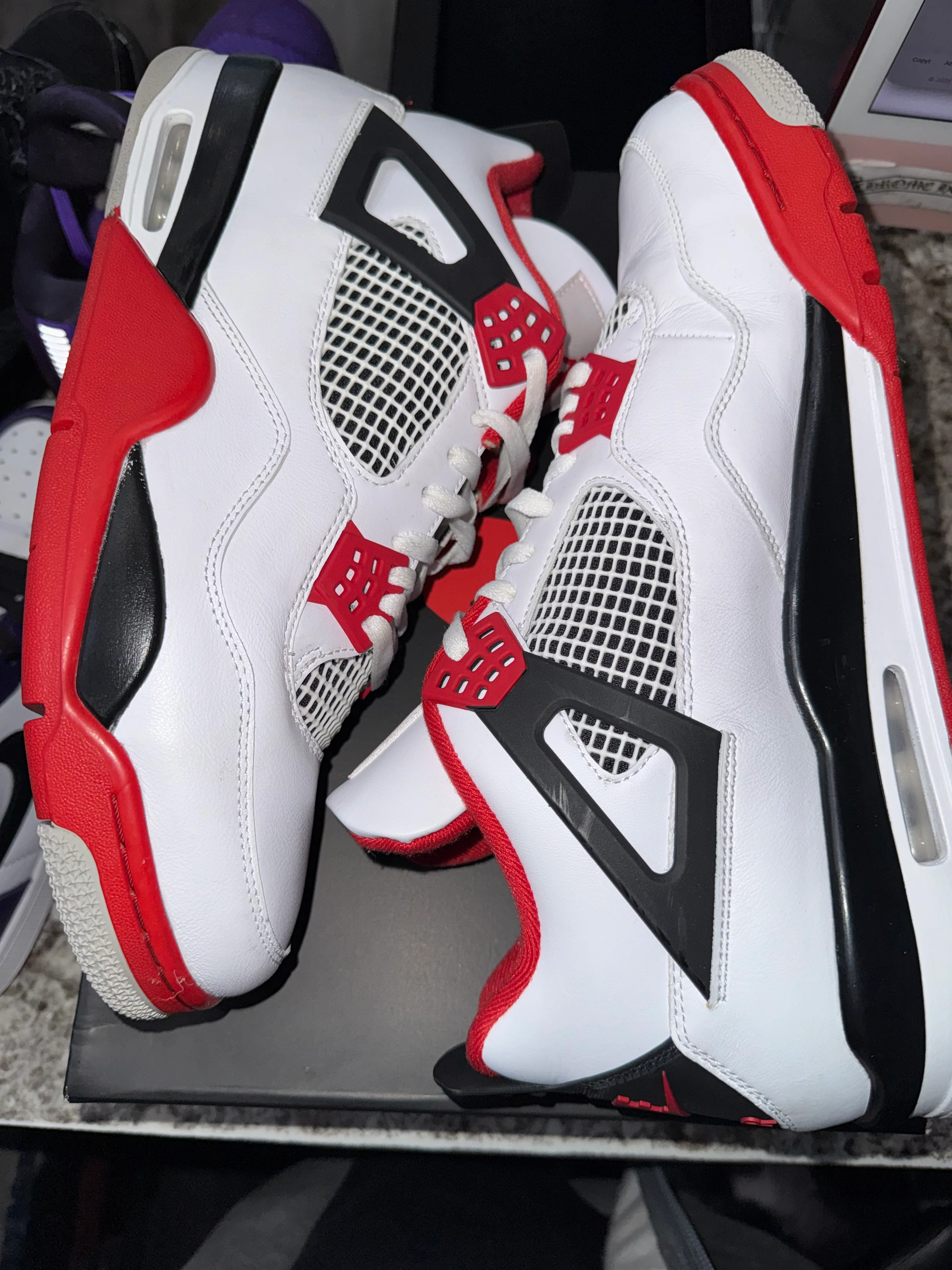 Jordan 4 Retro Fire Red (2020) - Image 4