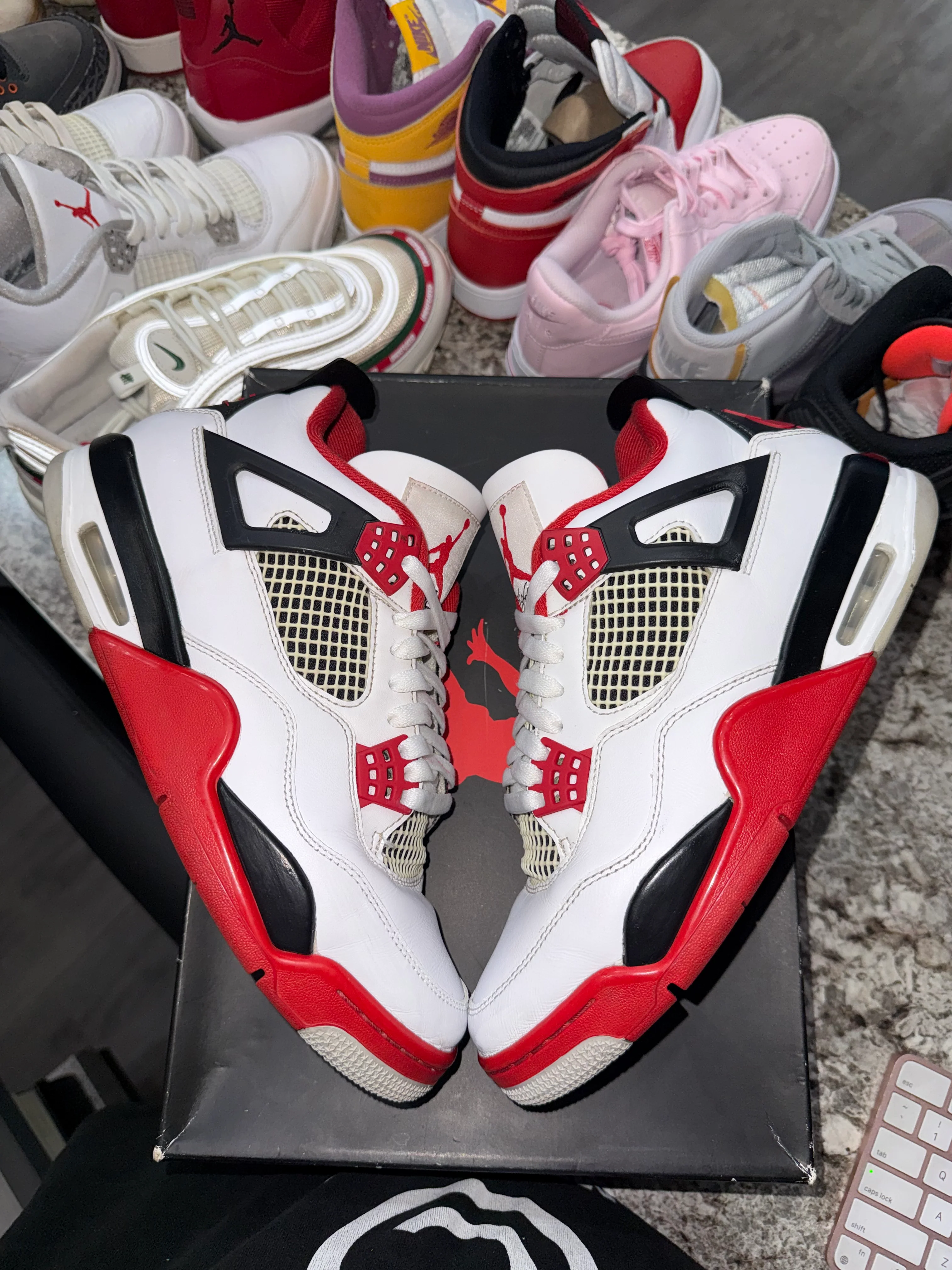 Jordan 4 Retro Fire Red (2020) - Image 3