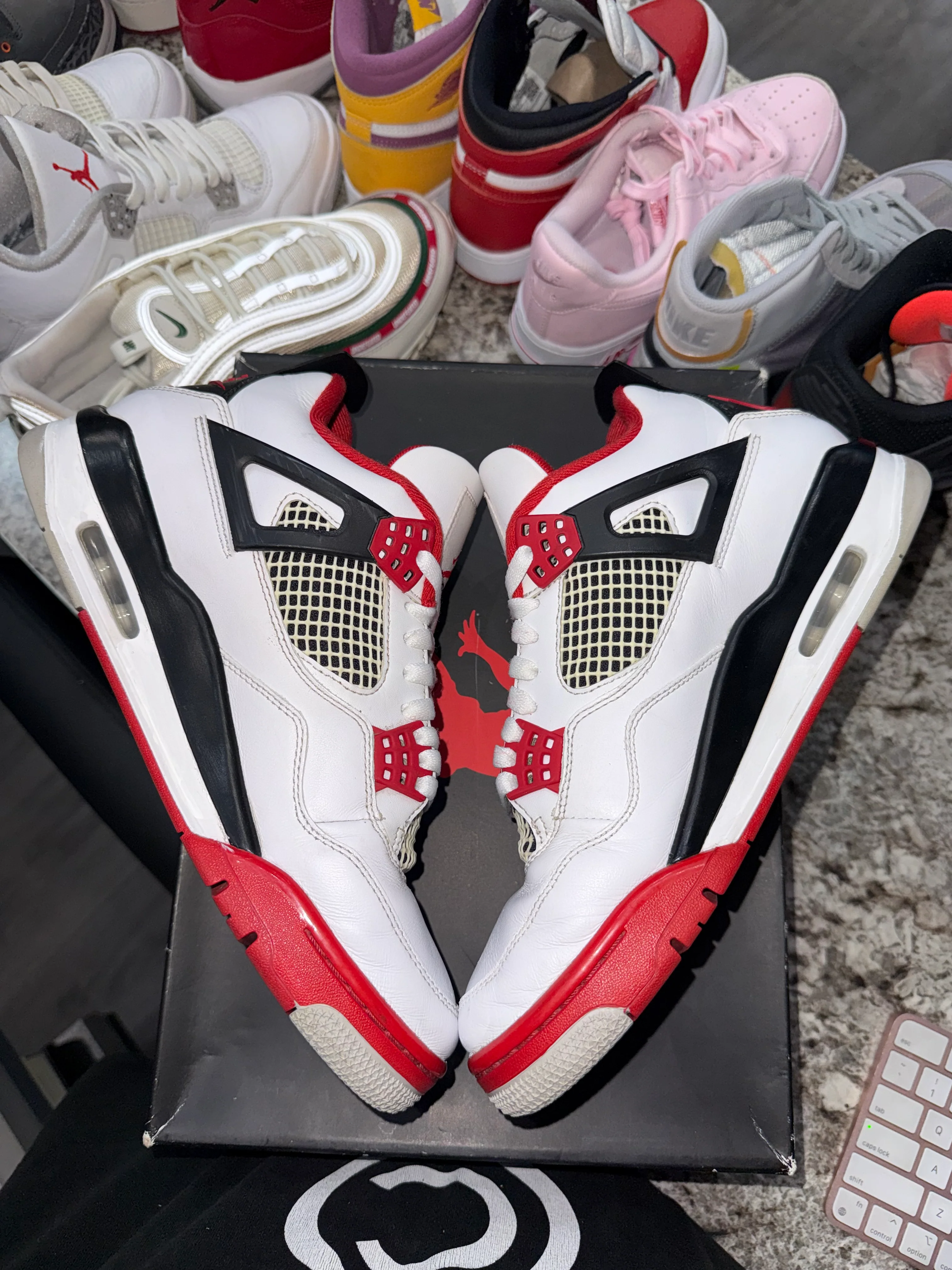 Jordan 4 Retro Fire Red (2020) - Image 4