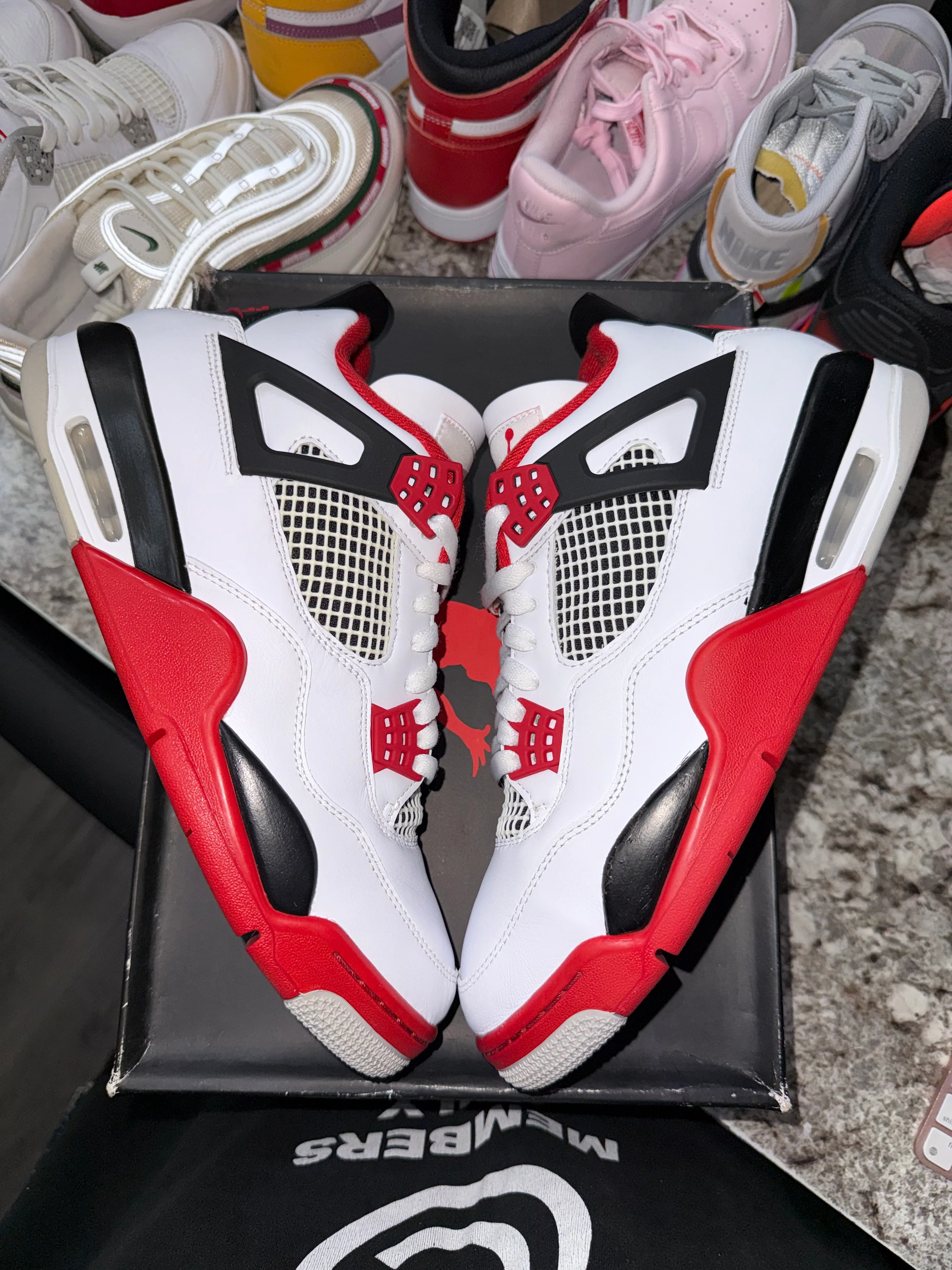 Jordan 4 Retro Fire Red (2020) - Image 3
