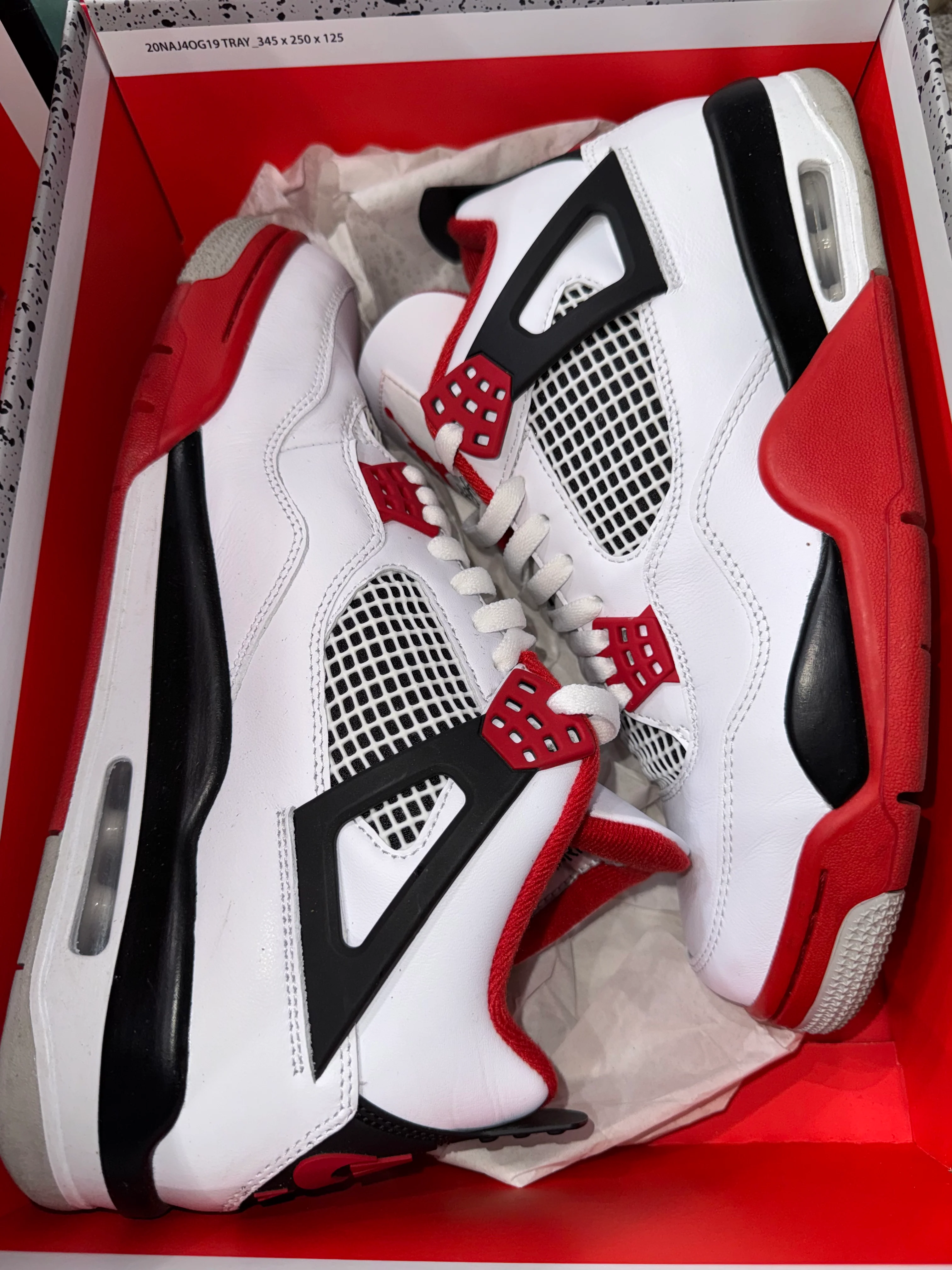 Jordan 4 Retro Fire Red (2020) - Image 4