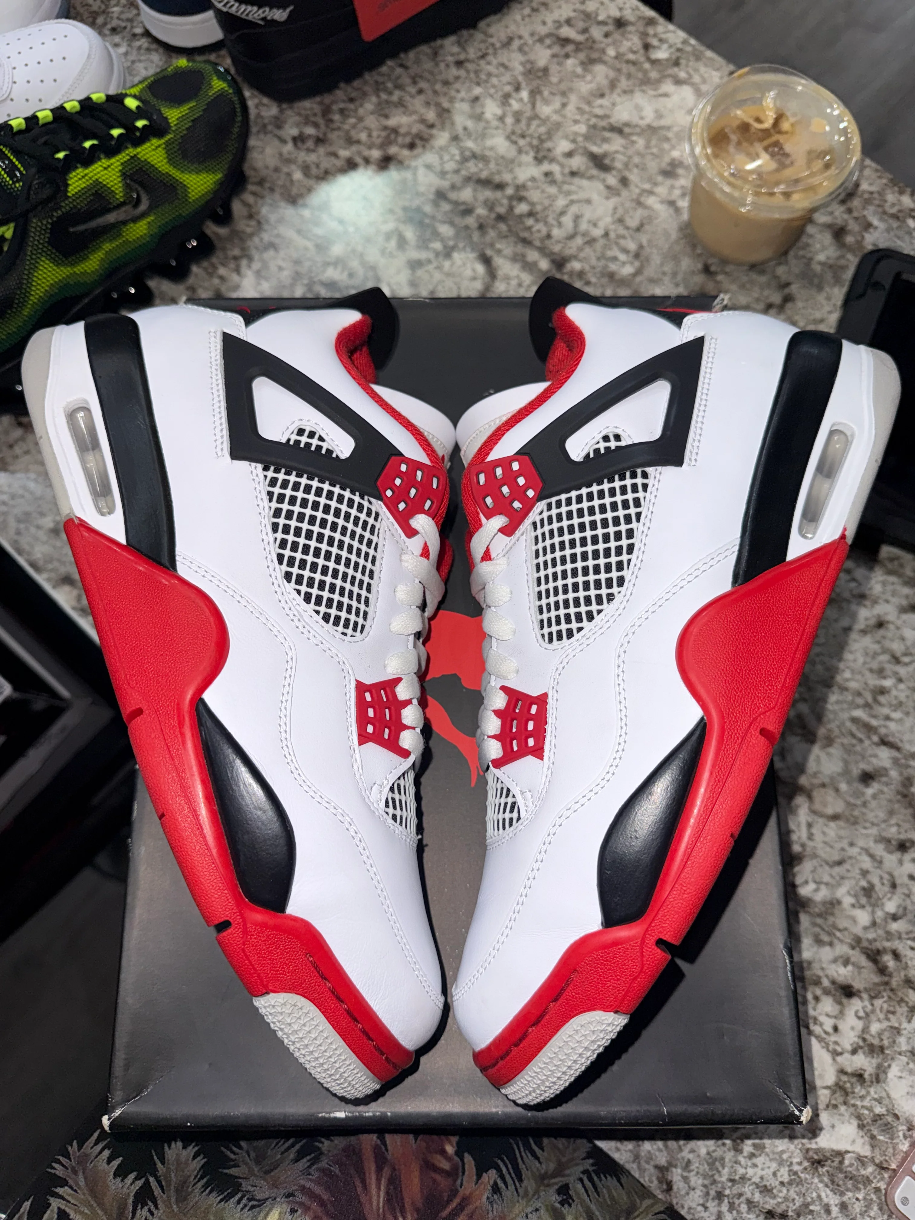 Jordan 4 Retro Fire Red (2020) - Image 2