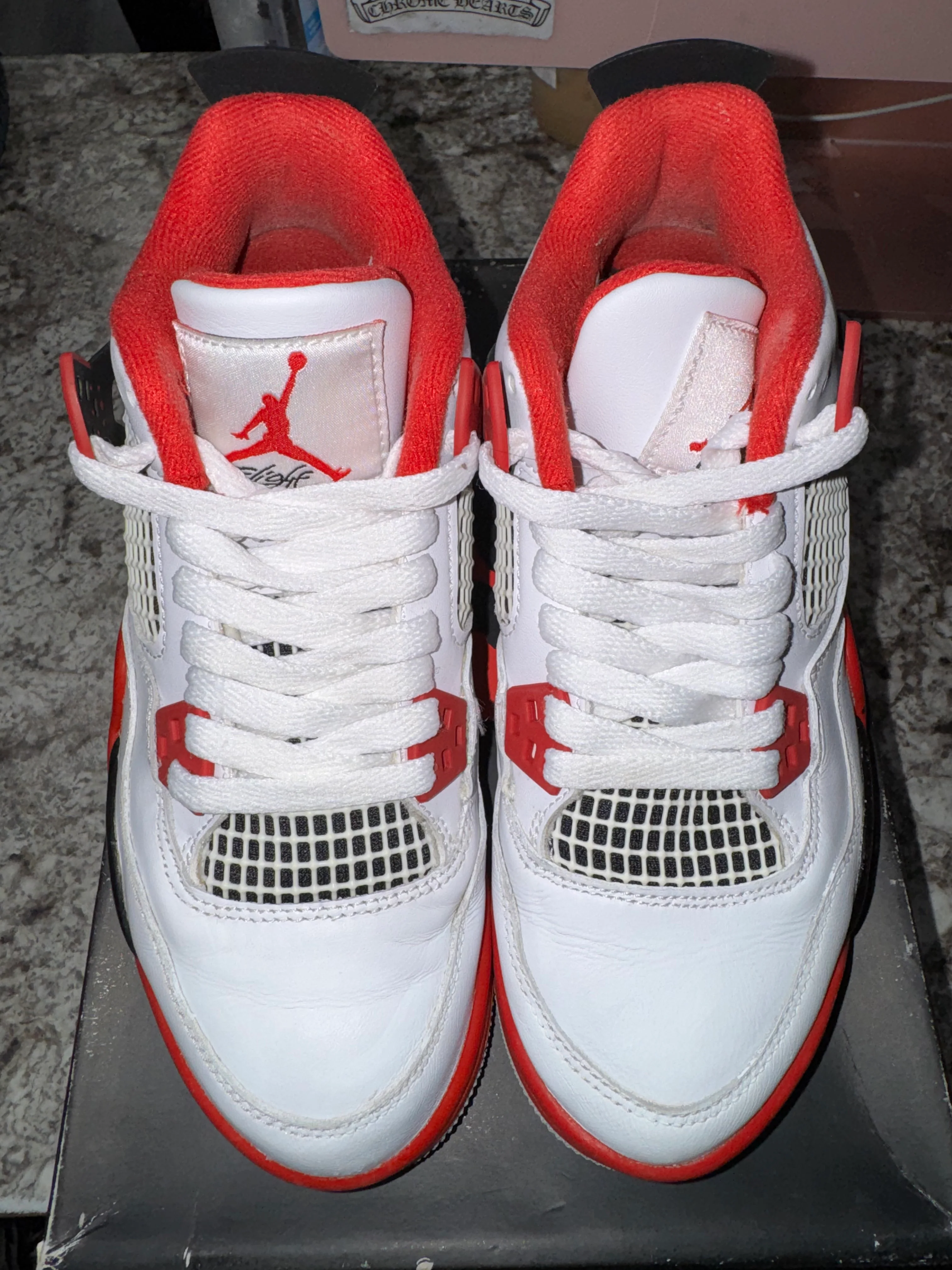 Jordan 4 Retro Fire Red (2020) (GS) (DAMAGED BOX) - Image 2