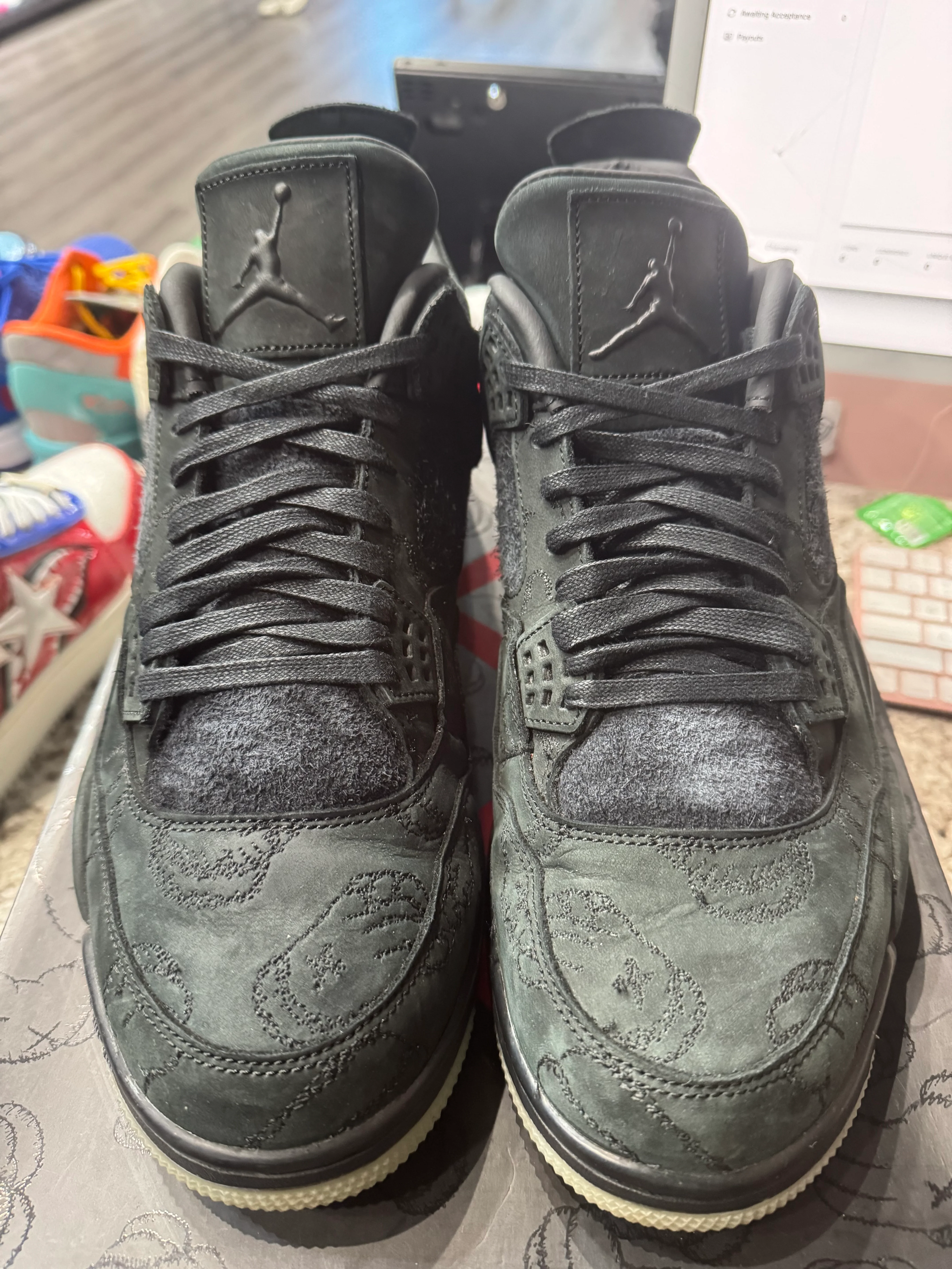 Jordan 4 Retro Kaws Black - Image 4