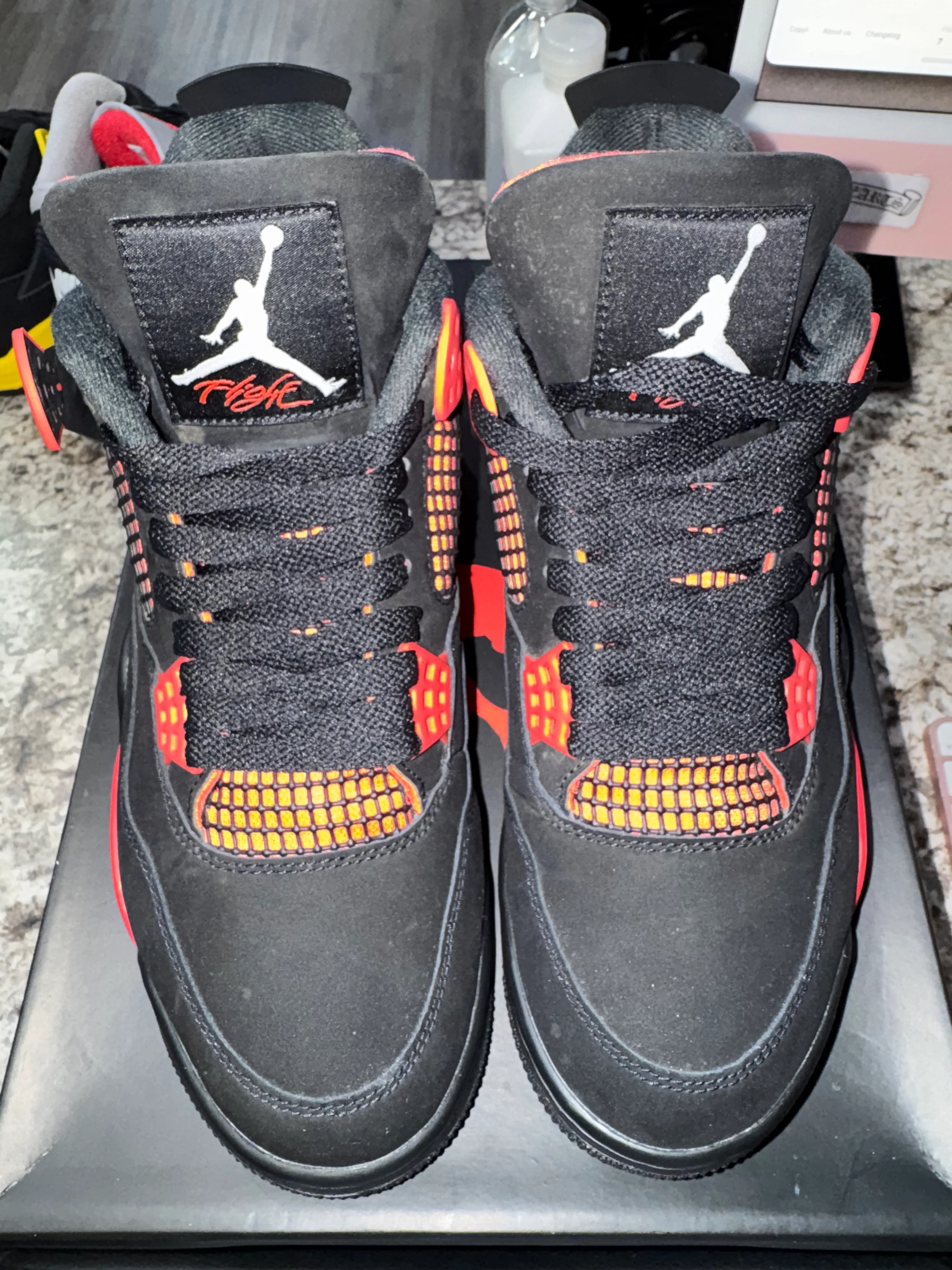 Jordan 4 Retro Red Thunder (DAMAGED BOX) - Image 2