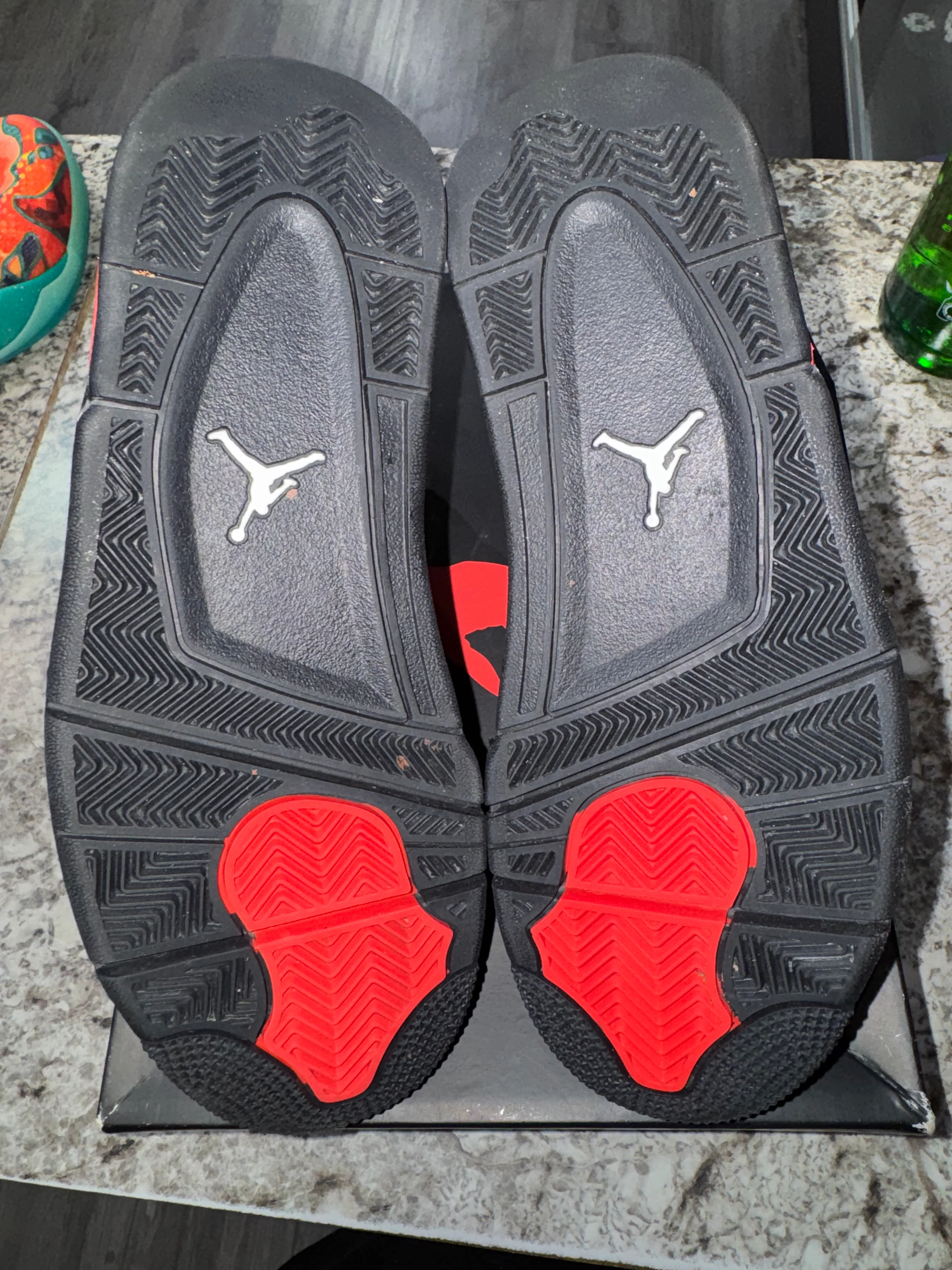 Jordan 4 Retro Red Thunder (GS) - Image 2