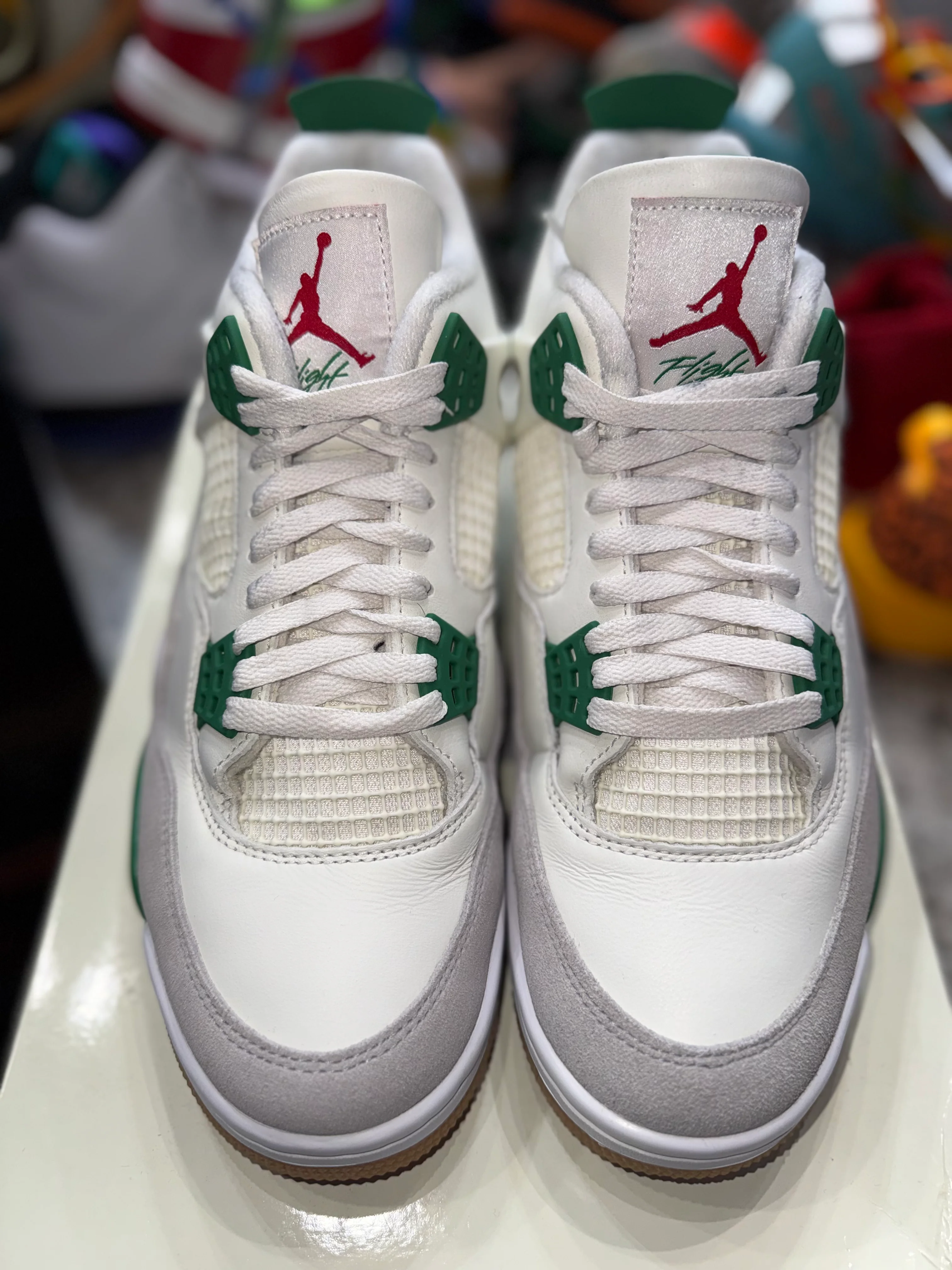 Jordan 4 Retro SB Pine Green - Image 2