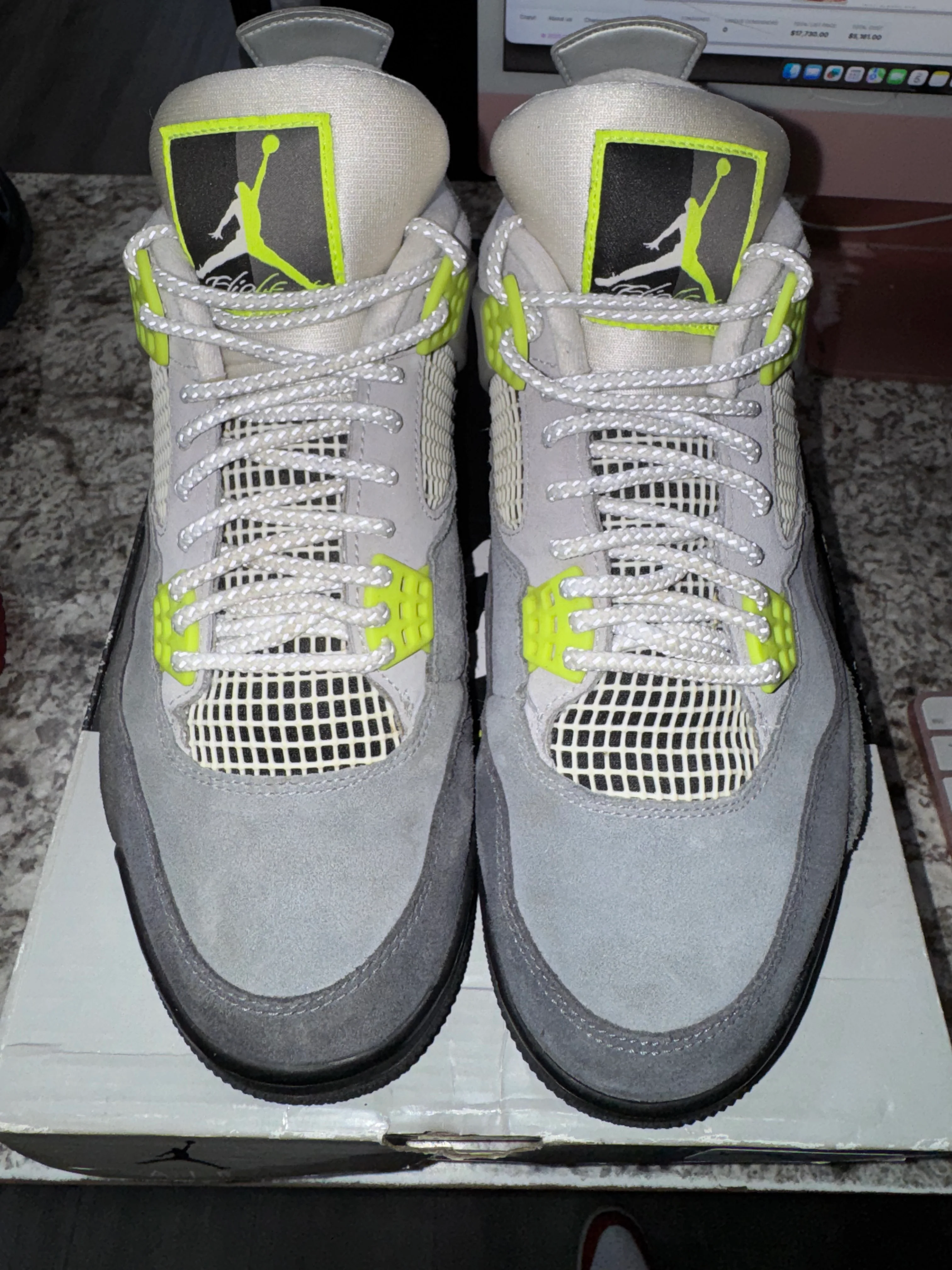 Jordan 4 Retro SE 95 Neon (DAMAGED BOX) - Image 2