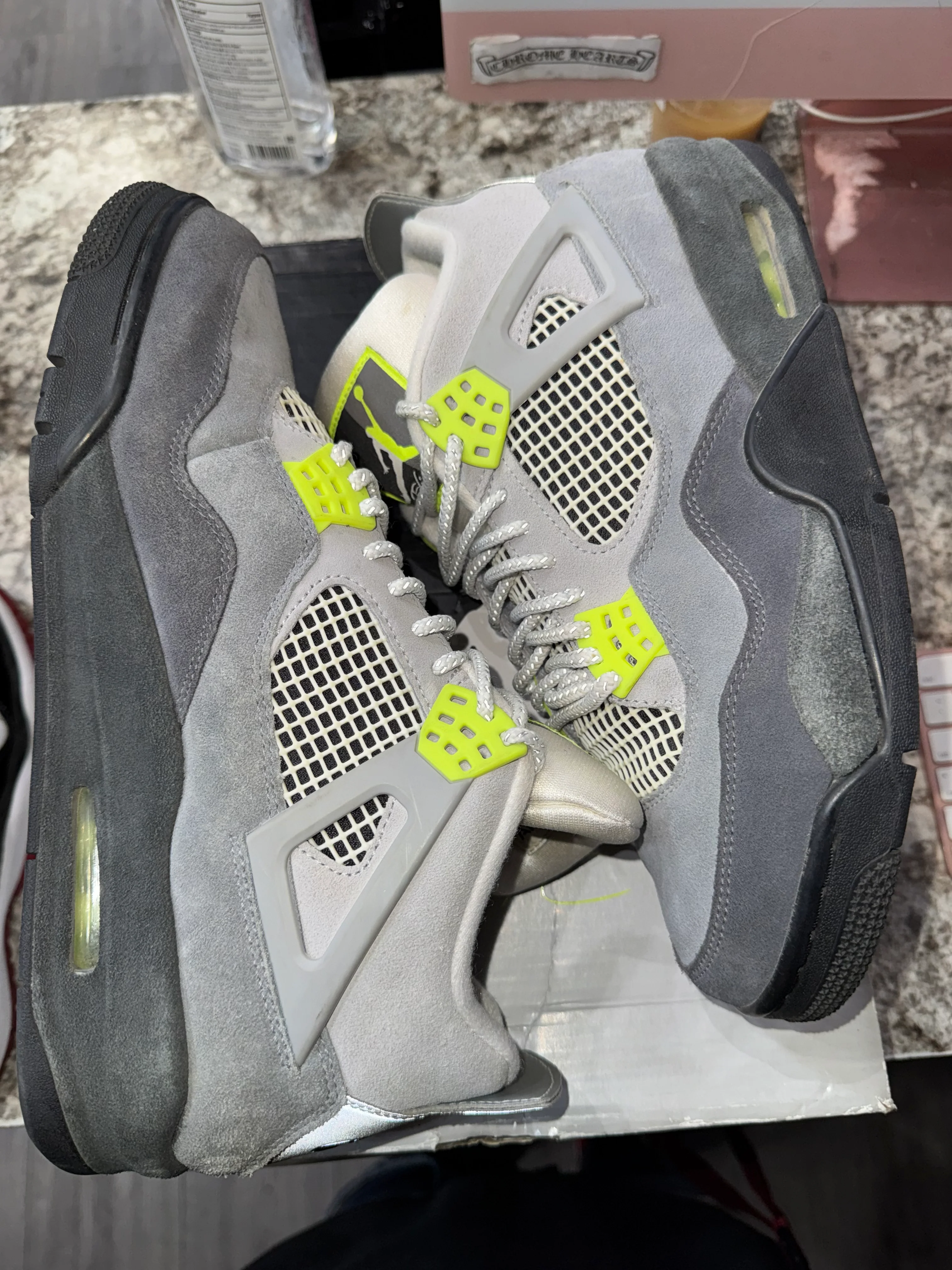 Jordan 4 Retro SE 95 Neon (DAMAGED BOX) - Image 4