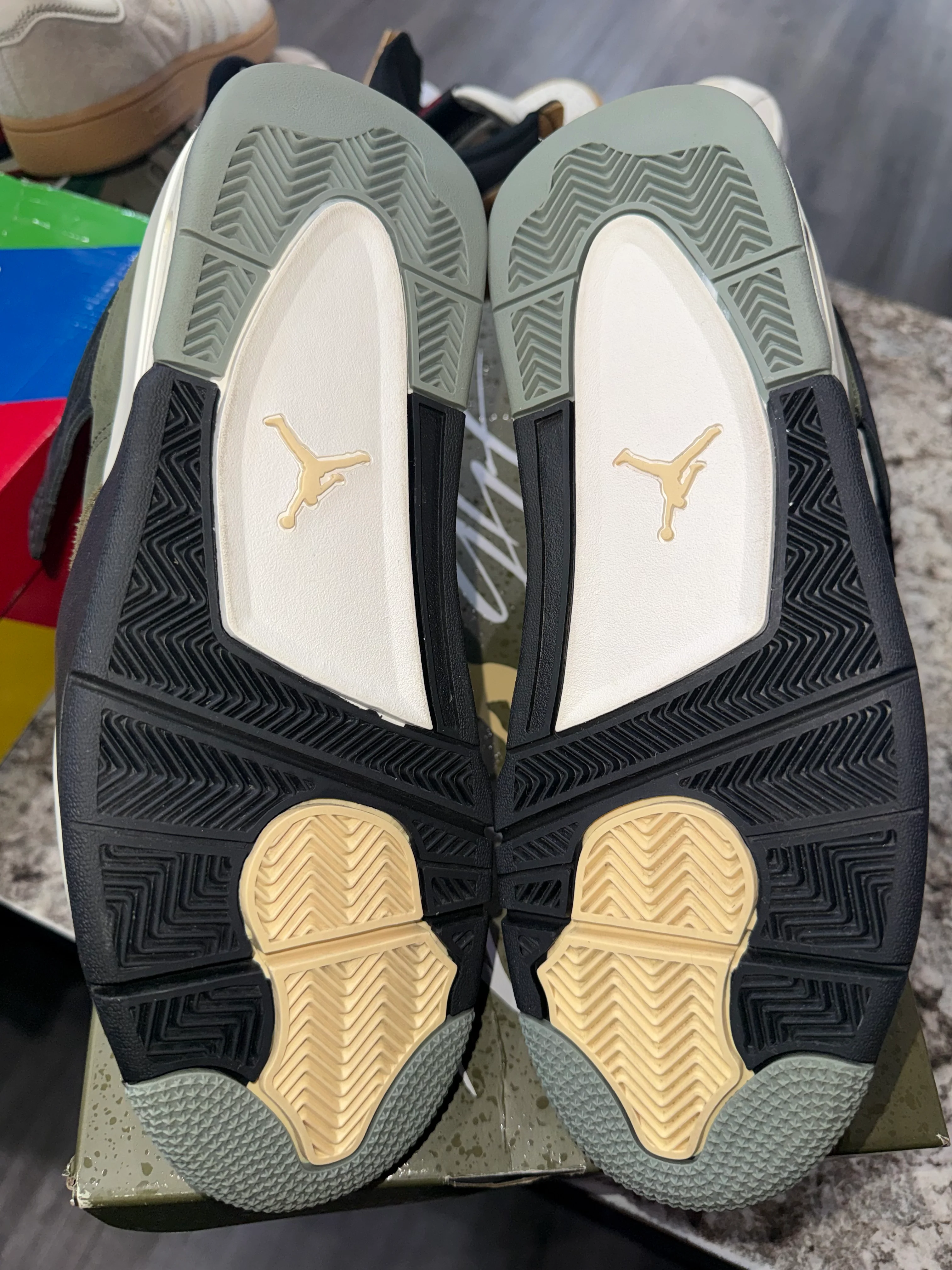 Jordan 4 Retro SE Craft Medium Olive - Image 5