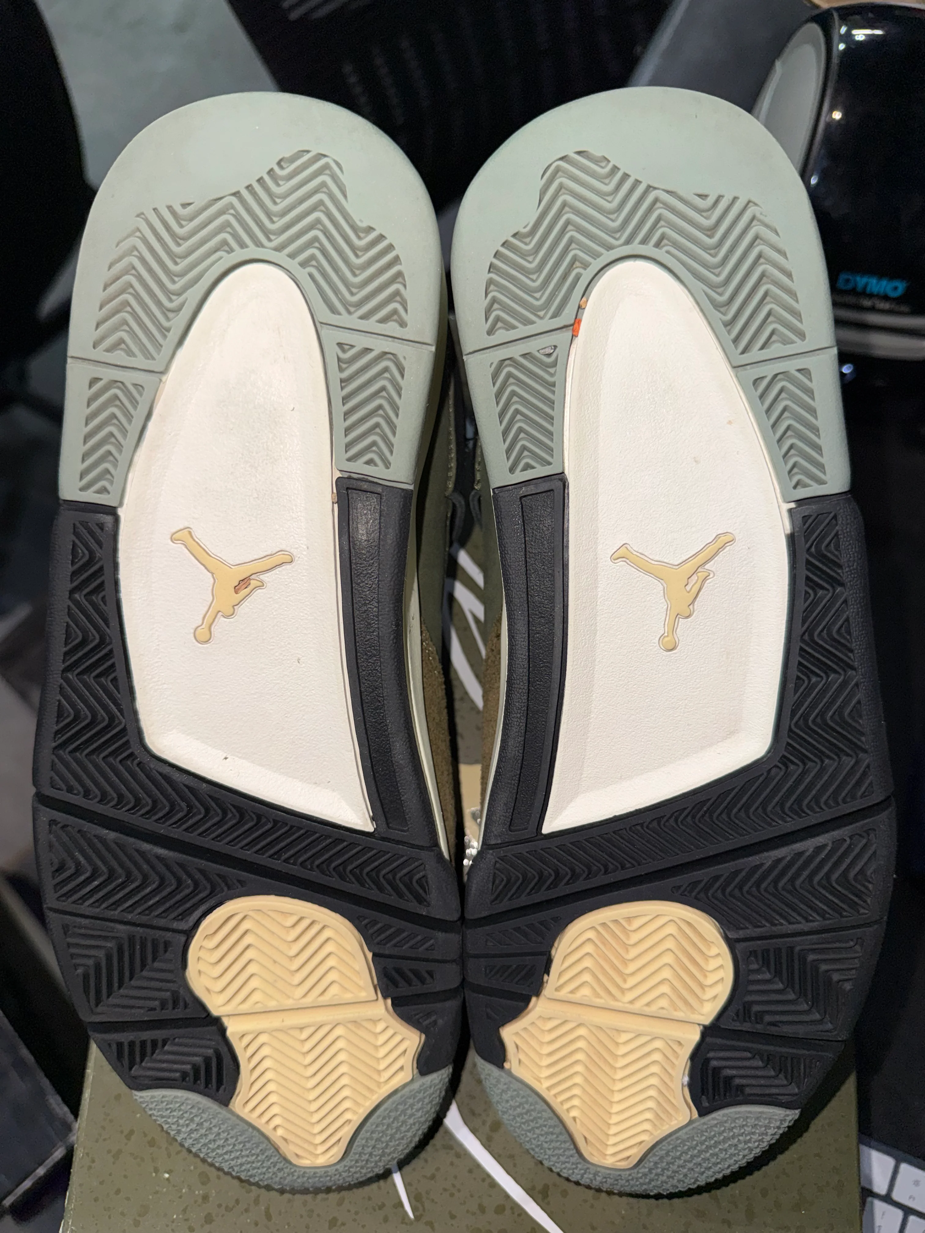 Jordan 4 Retro SE Craft Medium Olive - Image 5