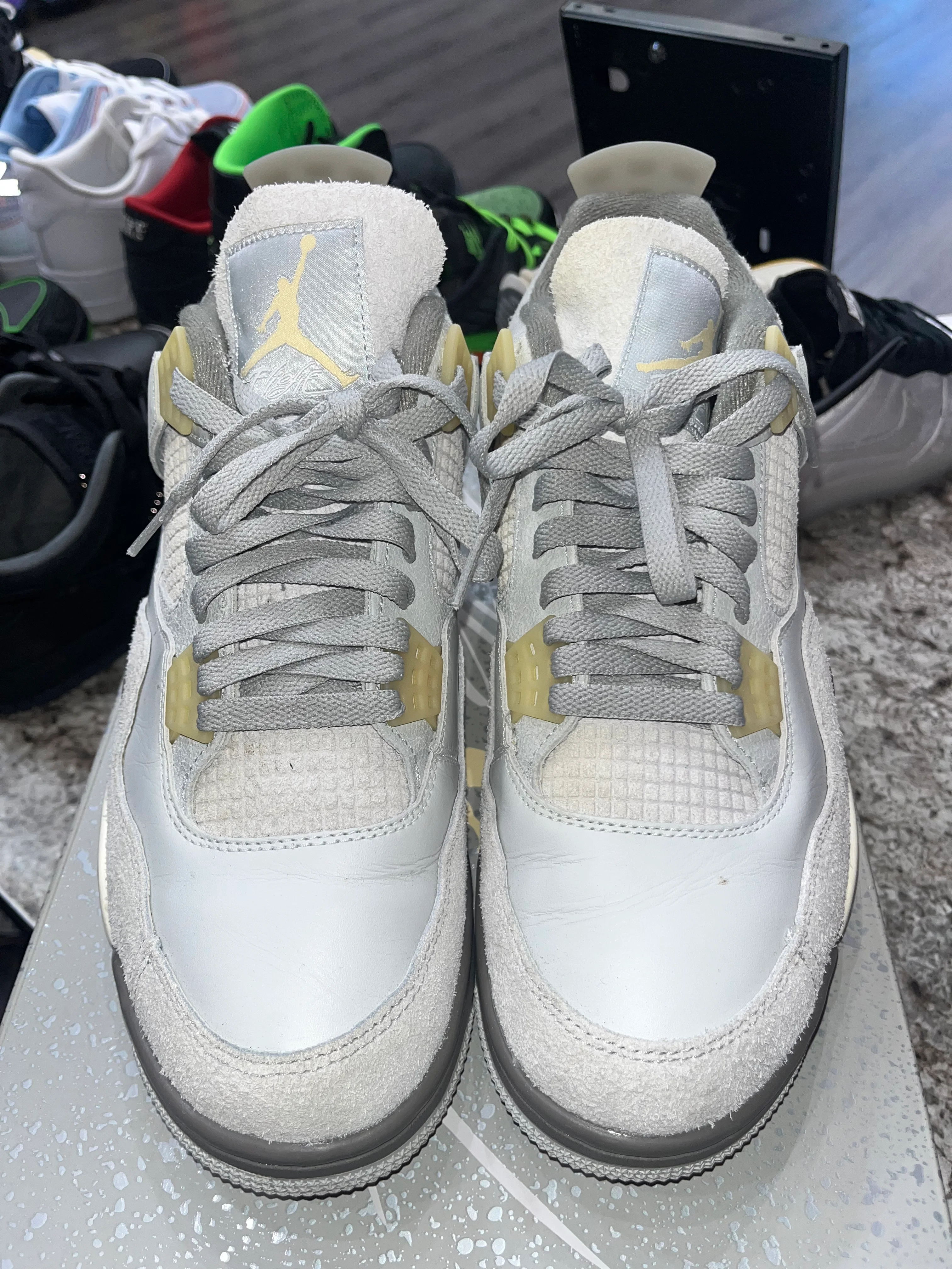 Jordan 4 Retro SE Craft Photon Dust - Image 2