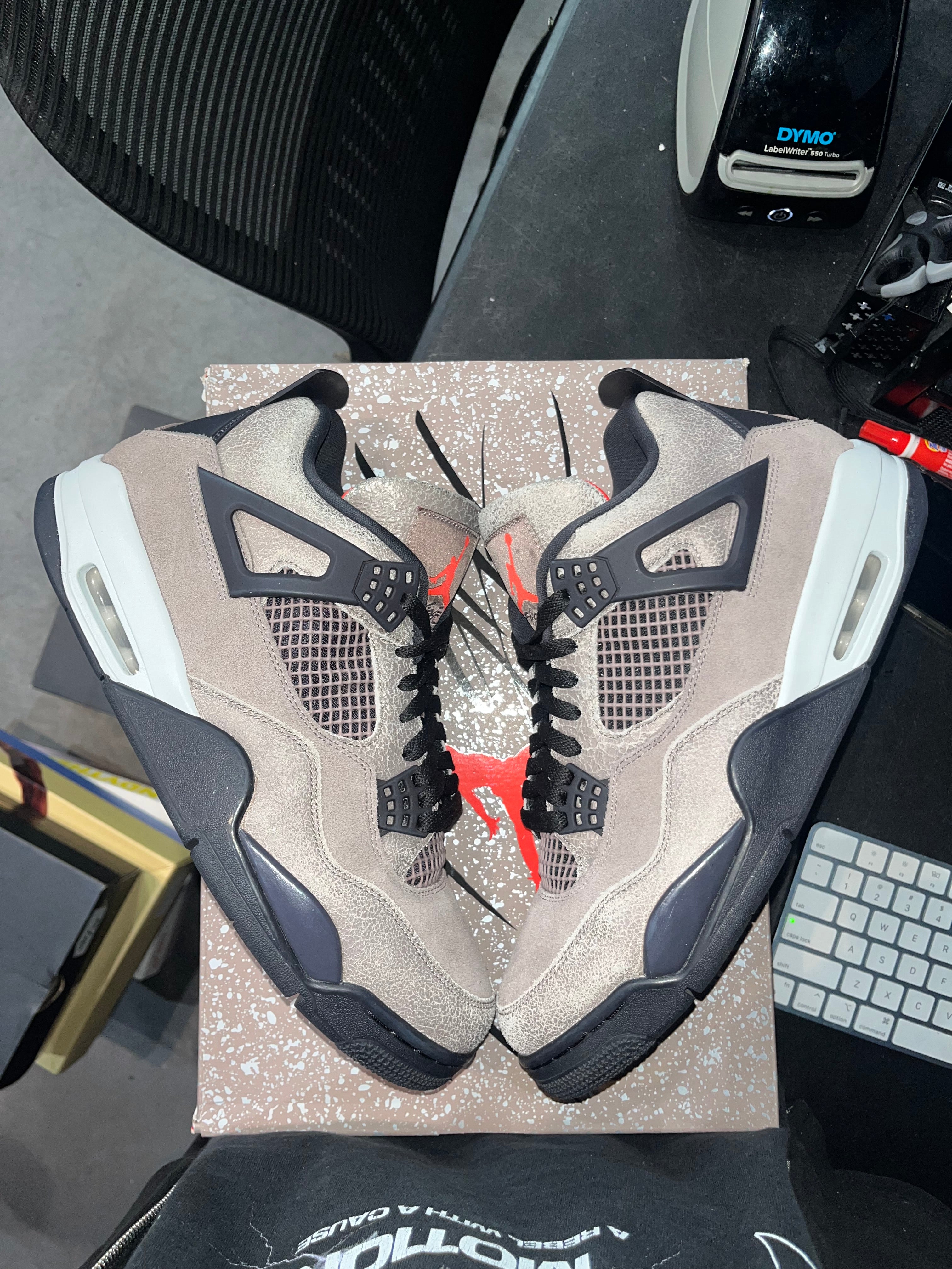 Jordan 4 Retro Taupe Haze - Image 3