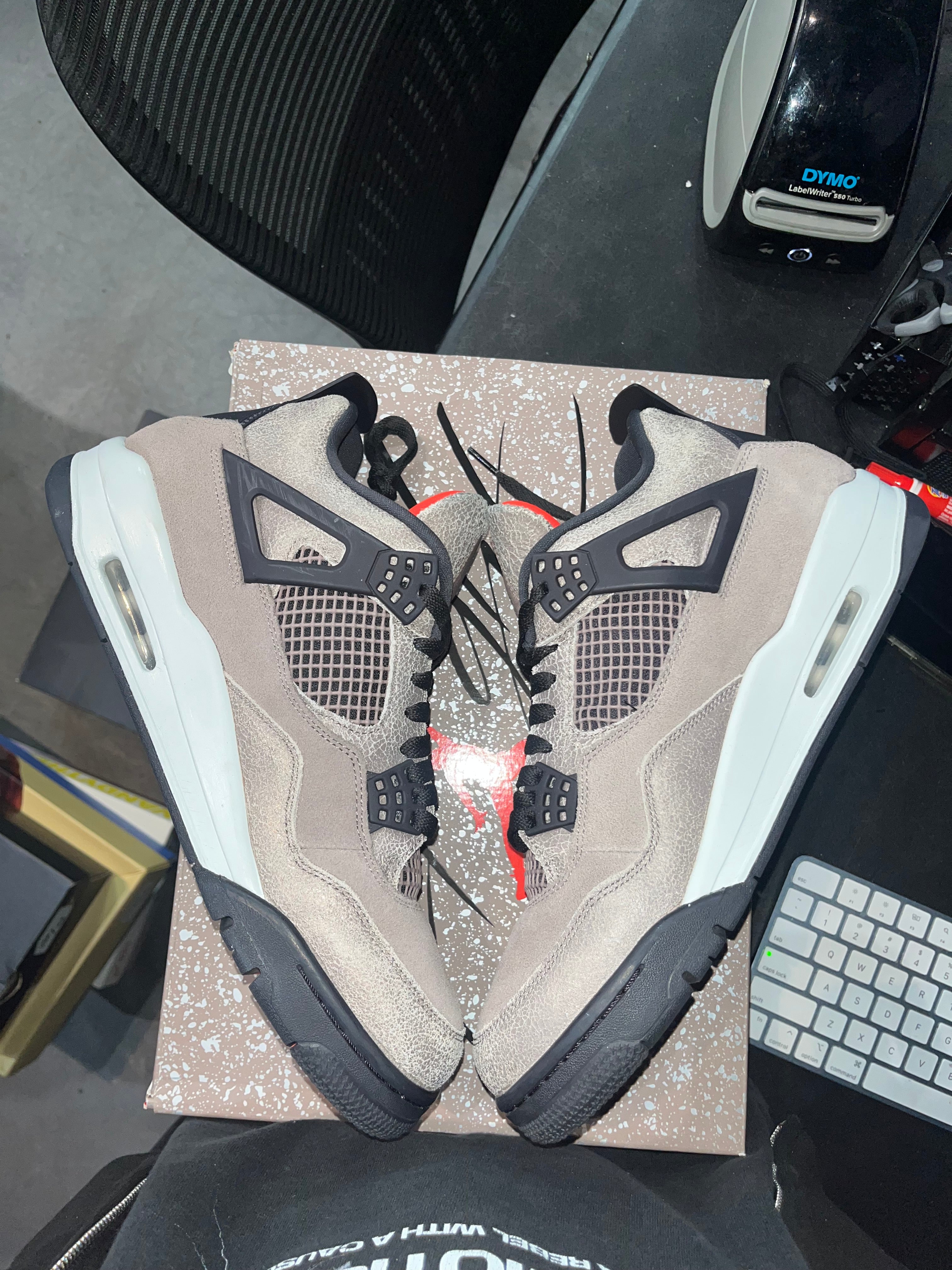 Jordan 4 Retro Taupe Haze - Image 4
