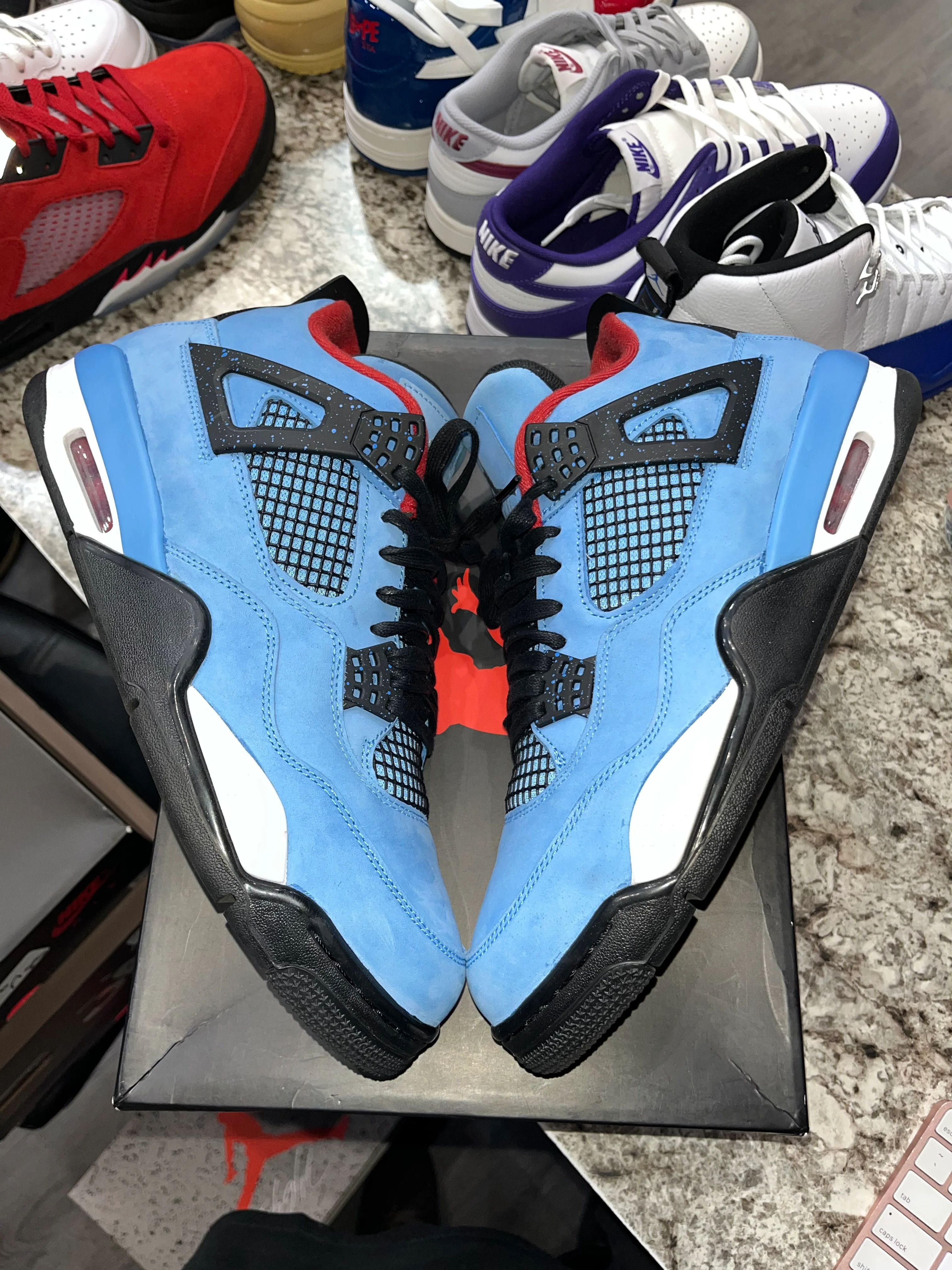Jordan 4 Retro Travis Scott Cactus Jack - Image 3