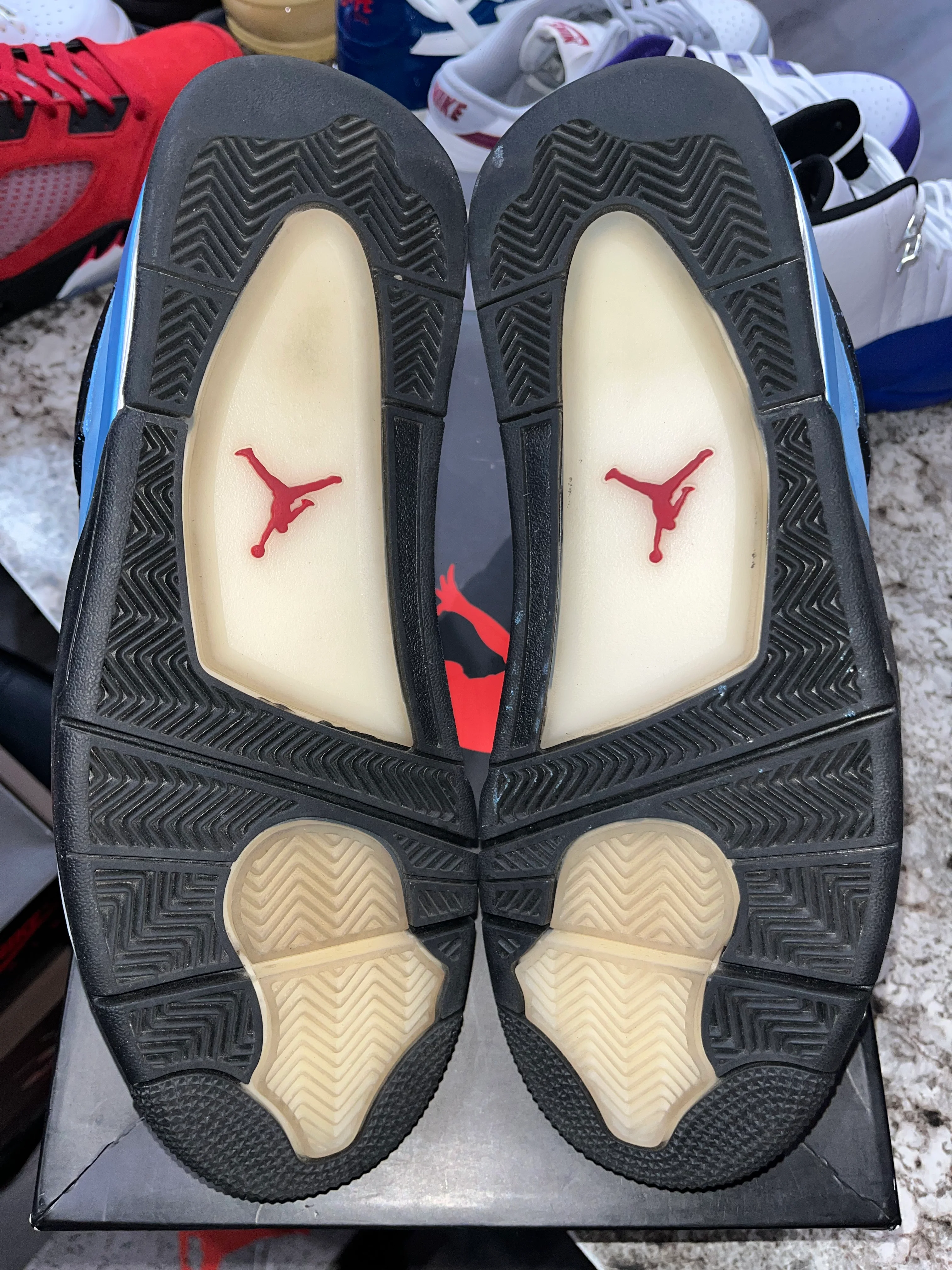 Jordan 4 Retro Travis Scott Cactus Jack - Image 4