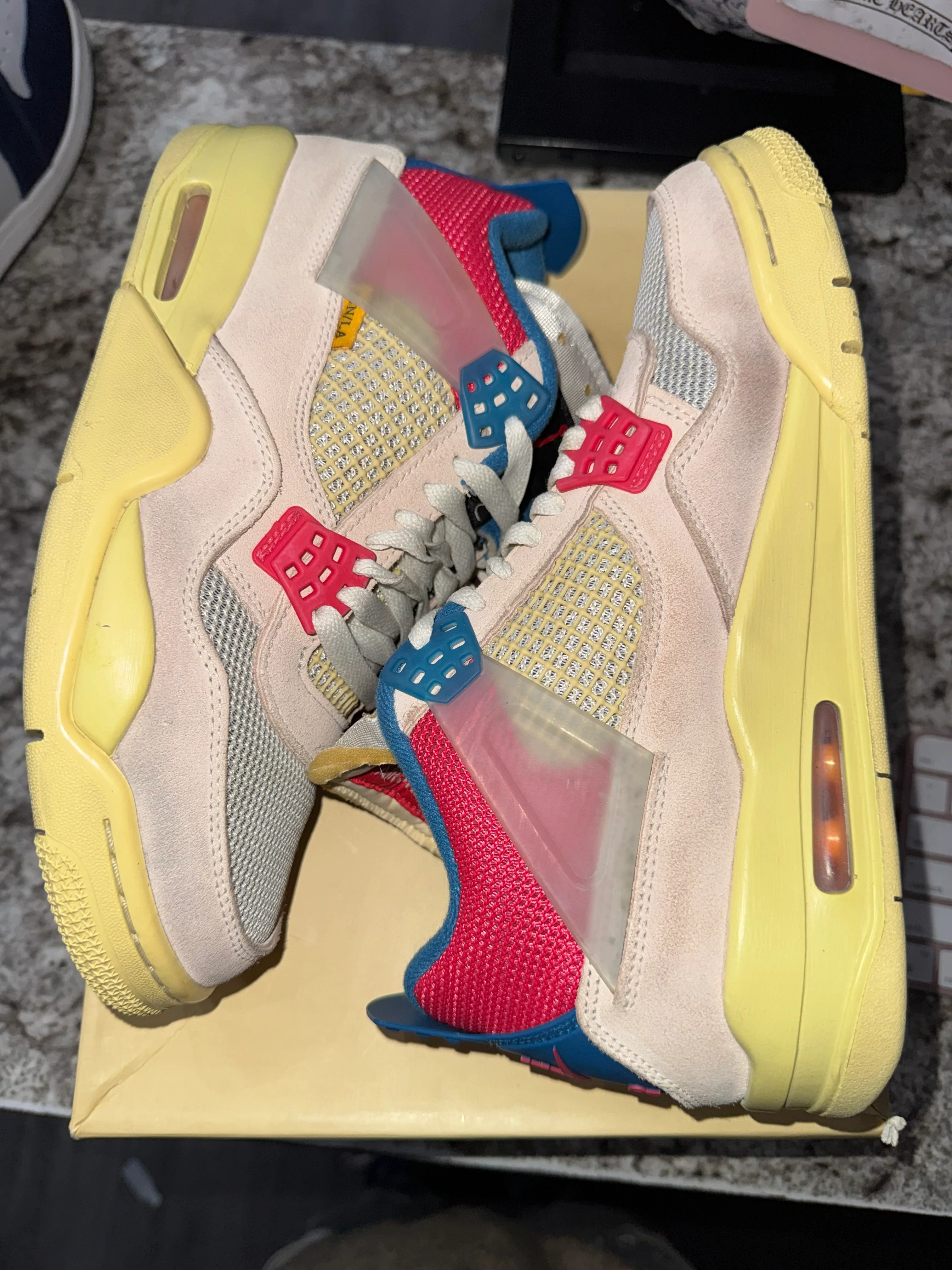 Jordan 4 Retro Union Guava Ice - Image 3