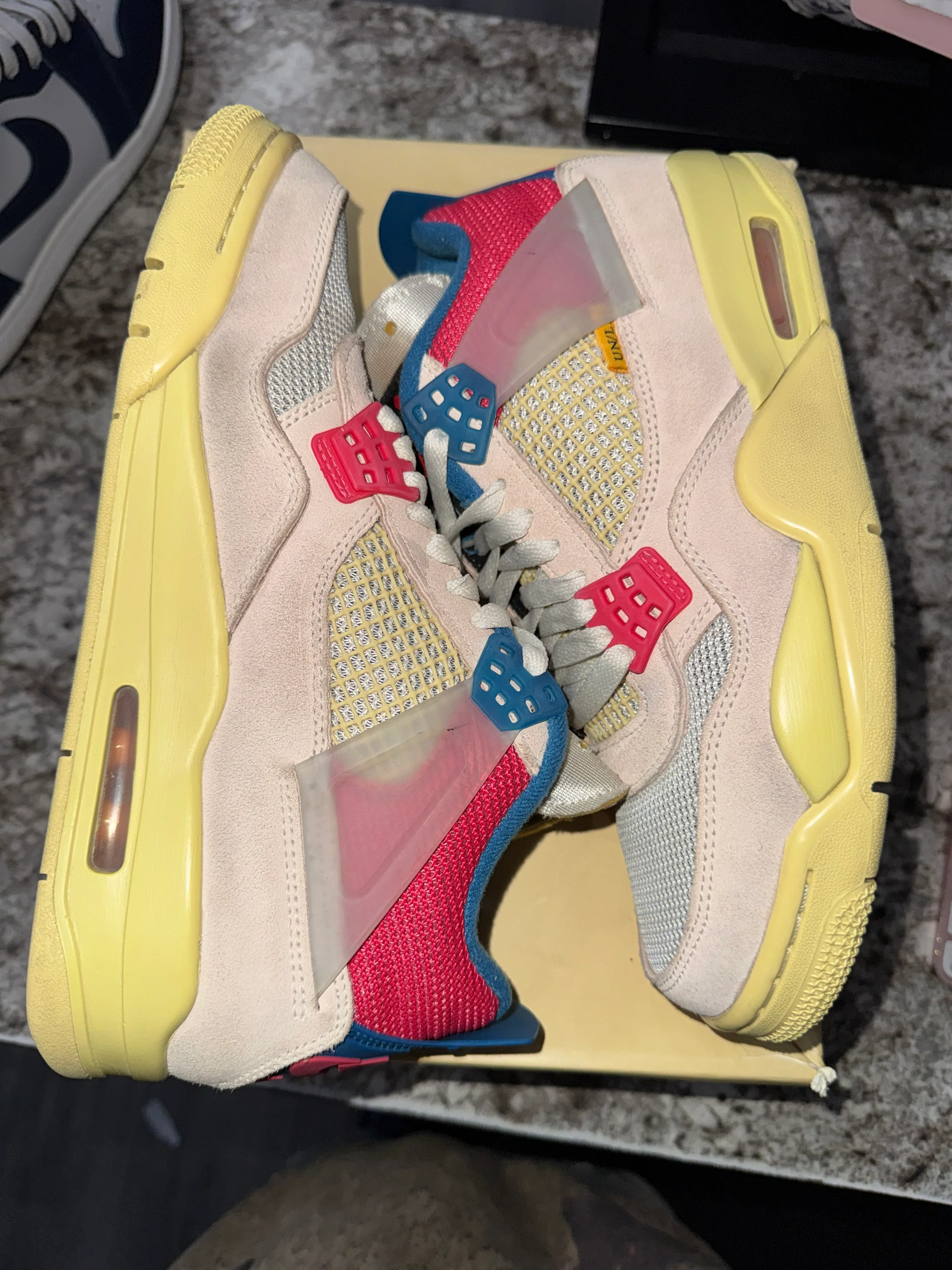 Jordan 4 Retro Union Guava Ice - Image 4