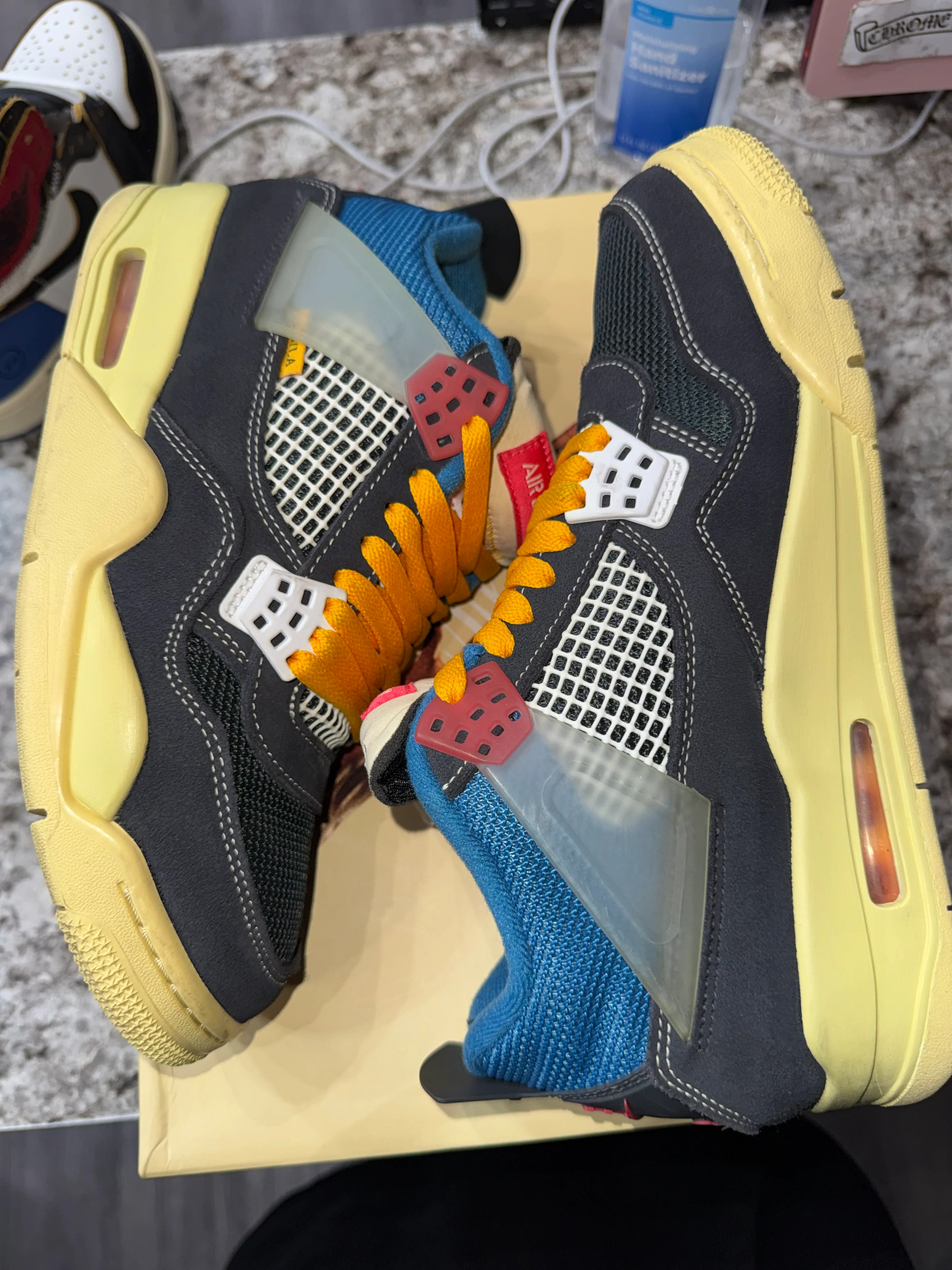 Jordan 4 Retro Union Off Noir - Image 2