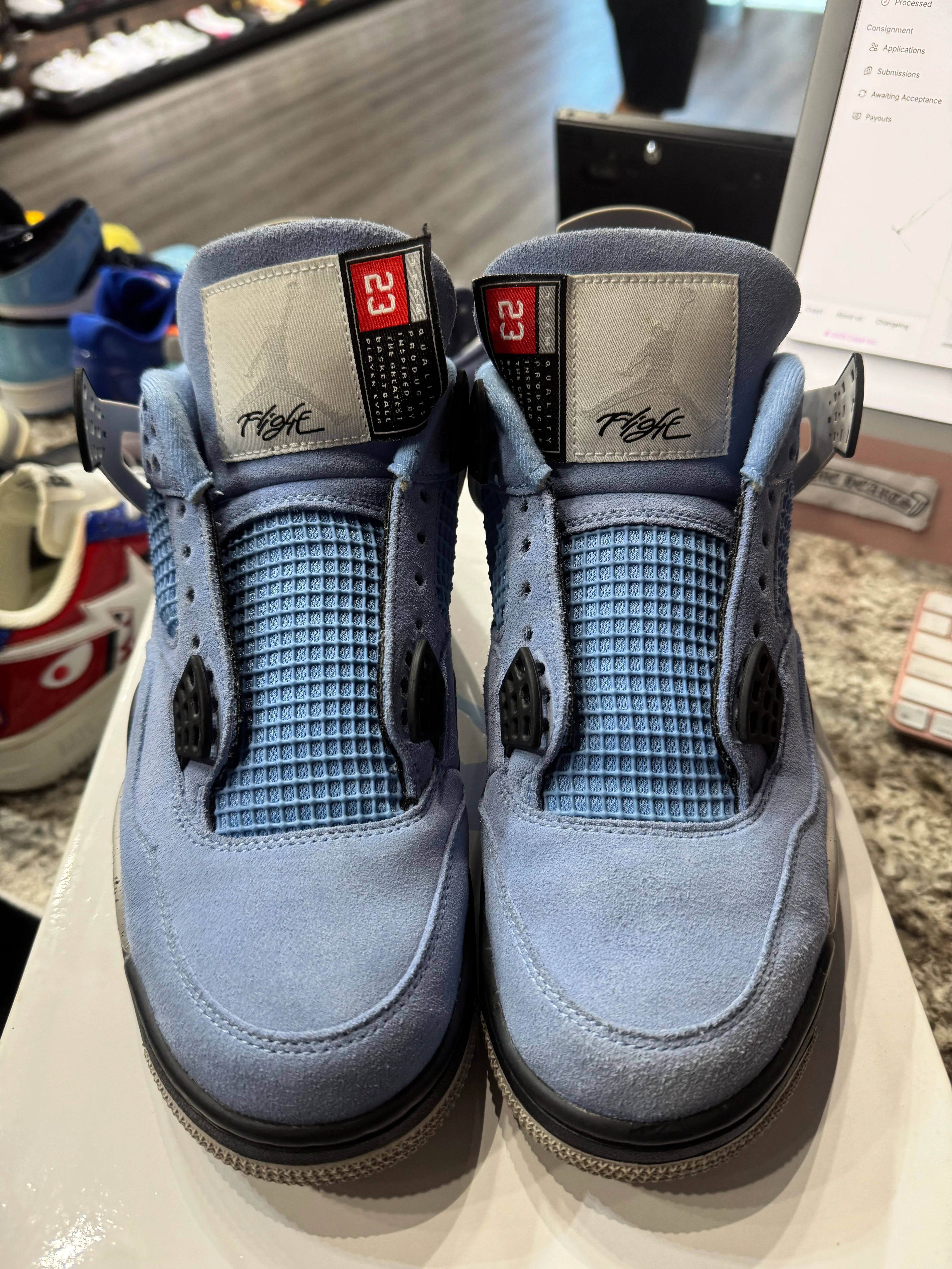 Jordan 4 Retro University Blue - Image 4