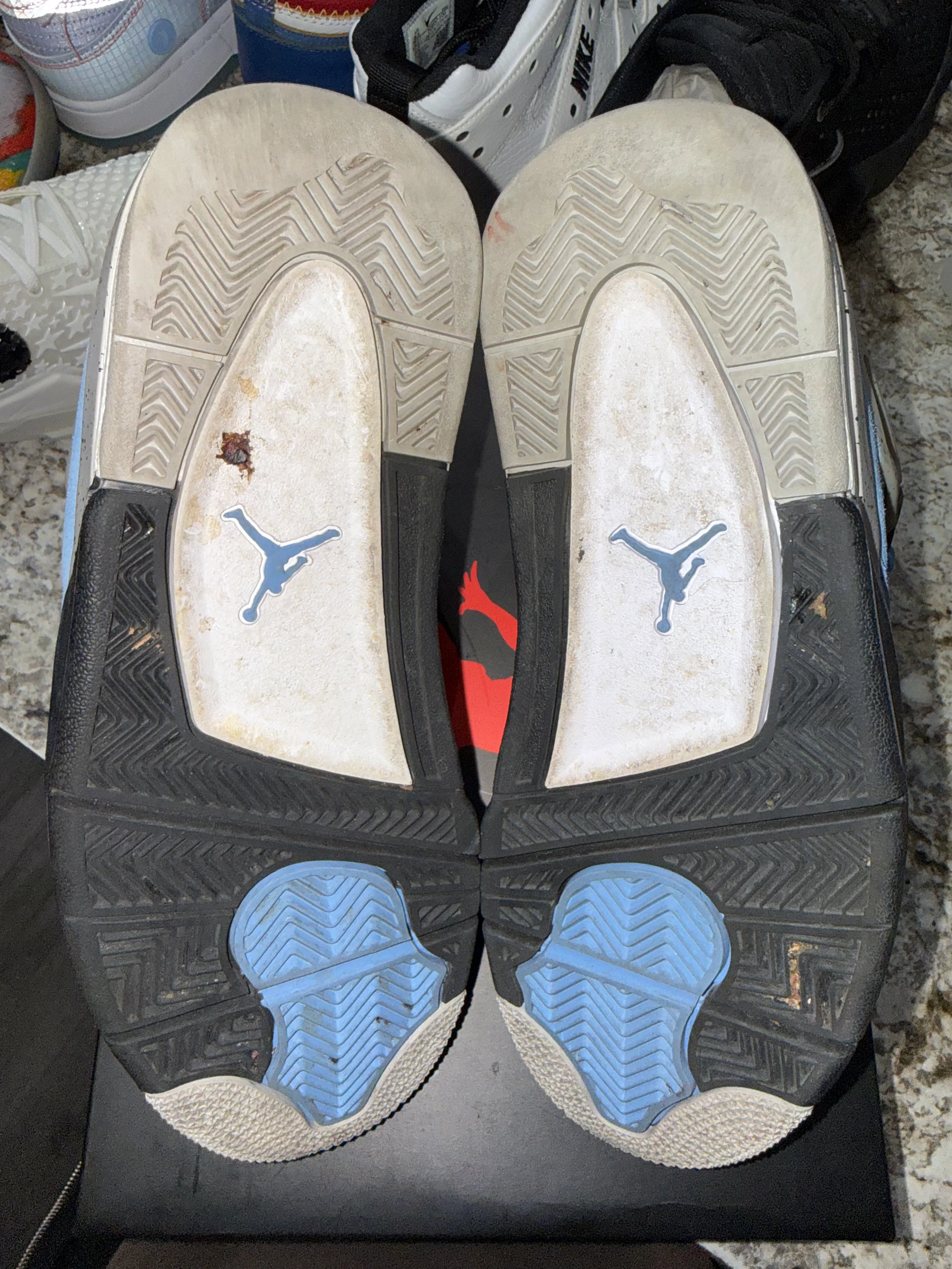Jordan 4 Retro University Blue (GS) - Image 5