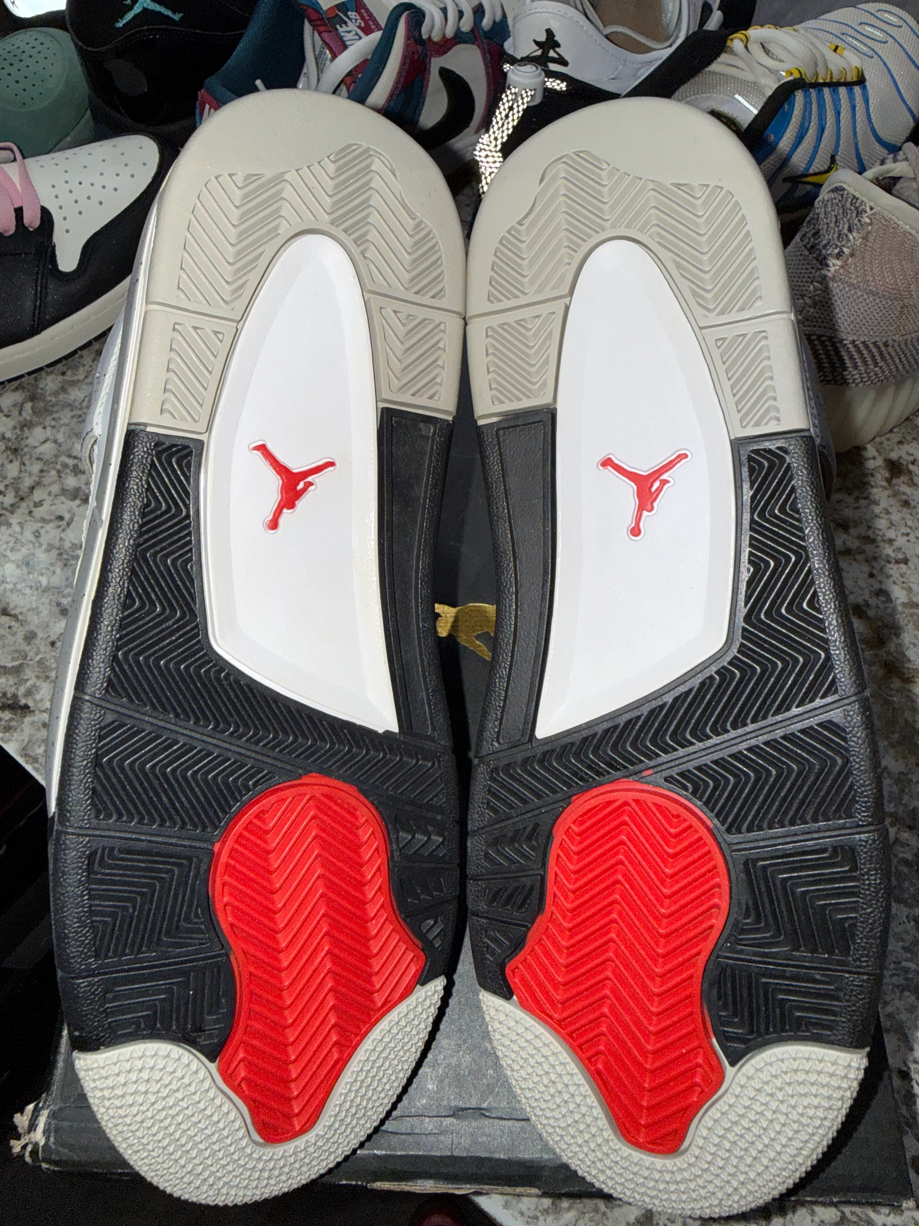 Jordan 4 Retro White Cement (2016) (GS) (DAMAGED BOX) - Image 5