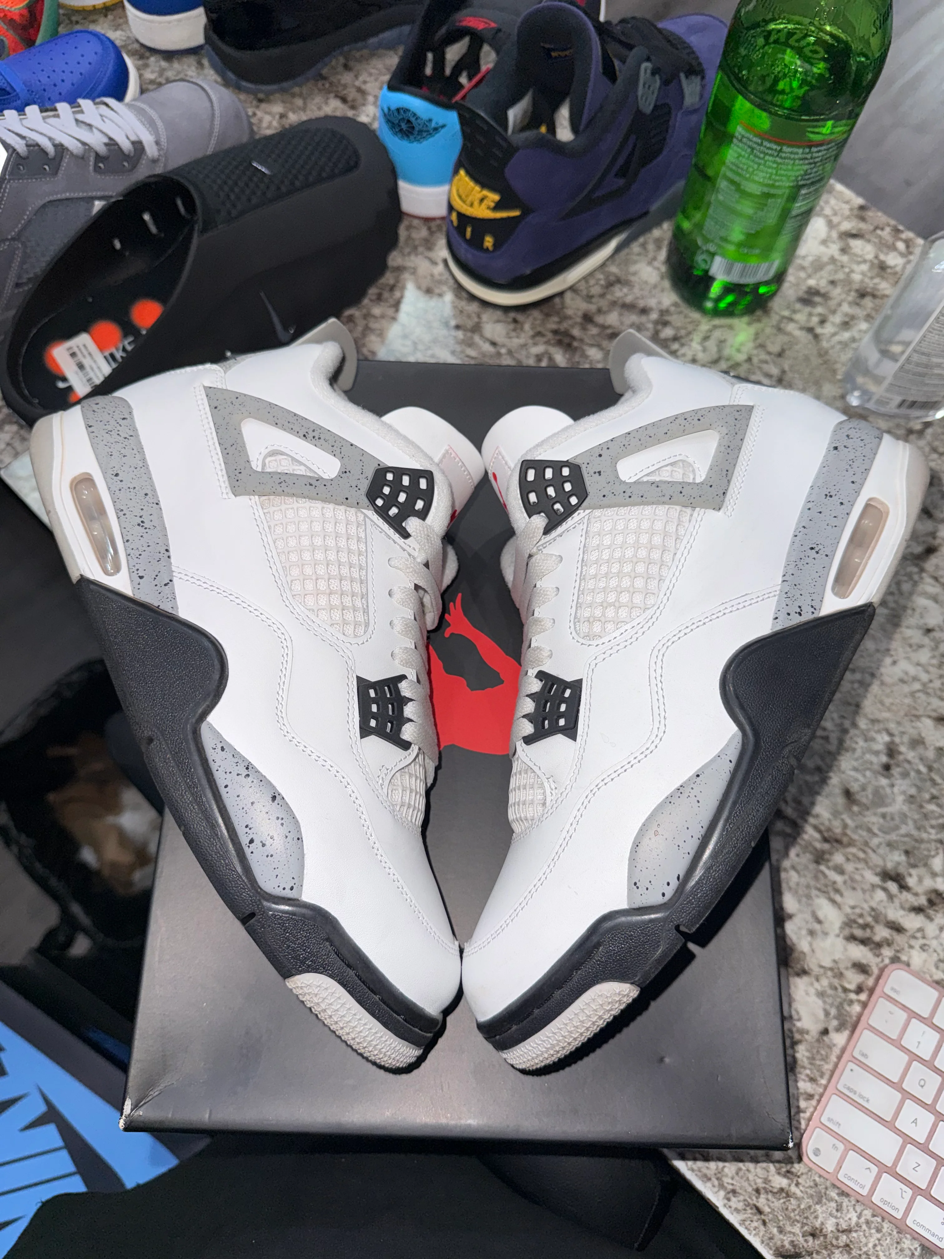Jordan 4 Retro White Cement (2025) - Image 2