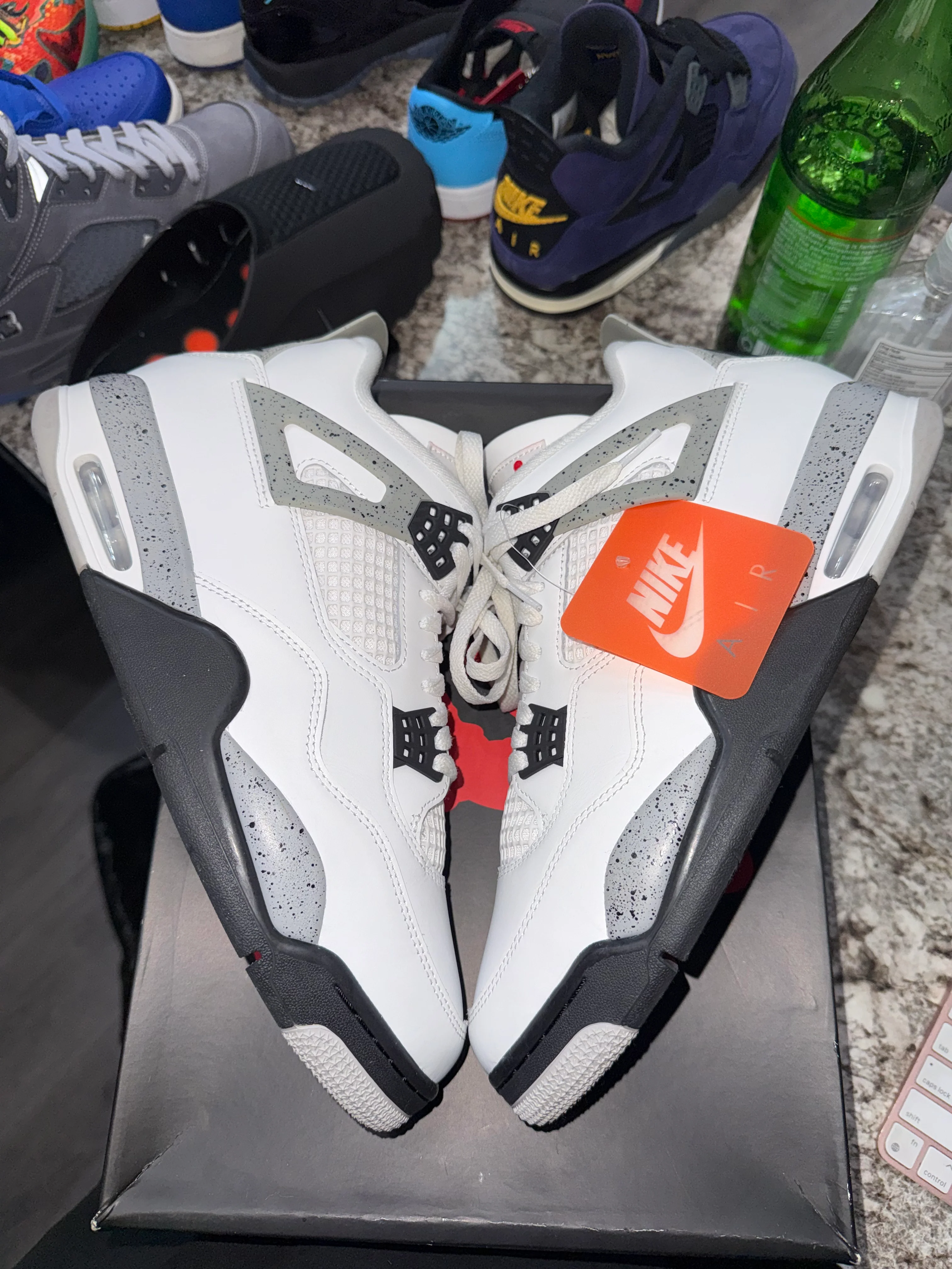 Jordan 4 Retro White Cement (2025) - Image 2