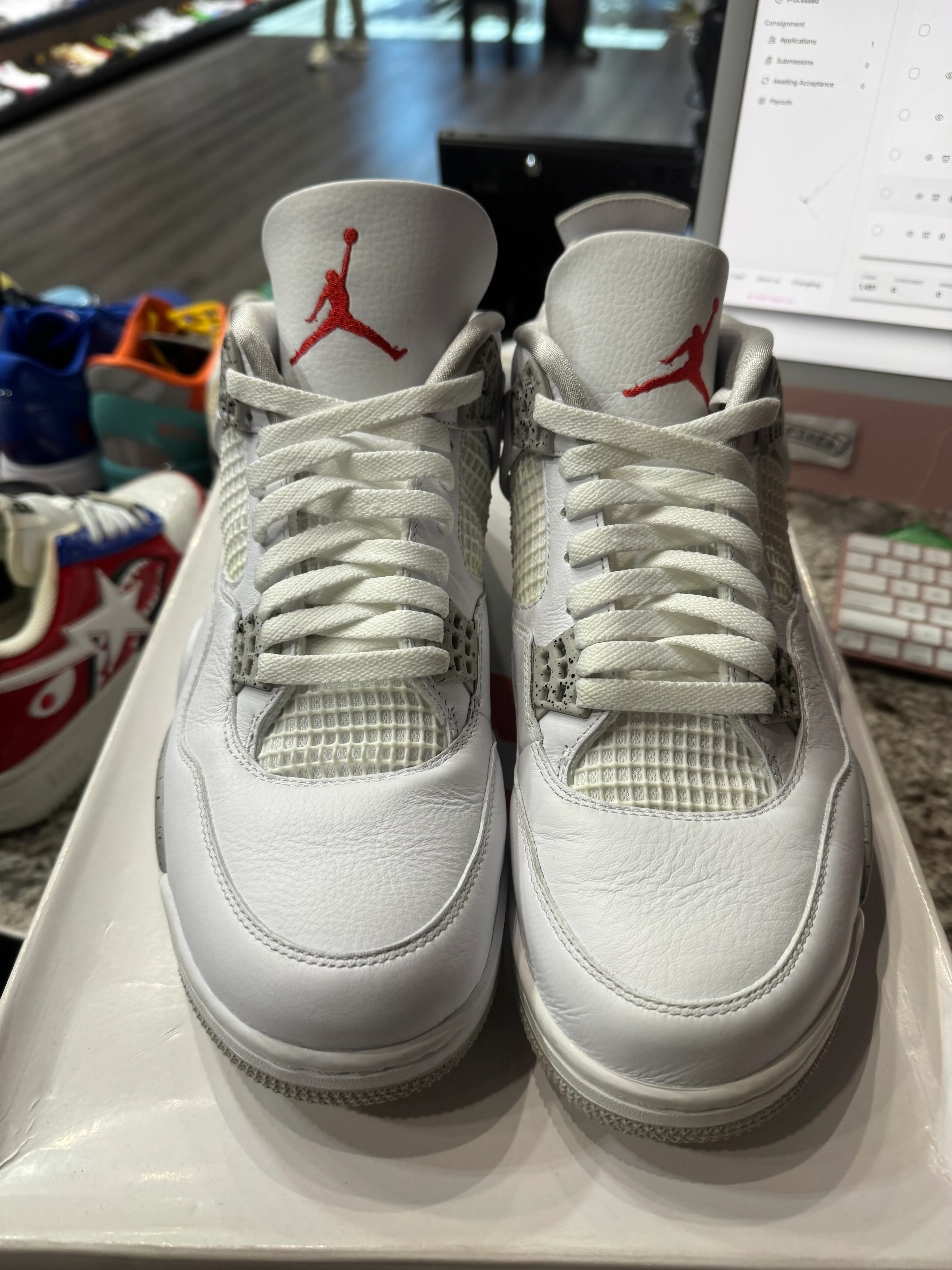 Jordan 4 Retro White Oreo (2021) - Image 3