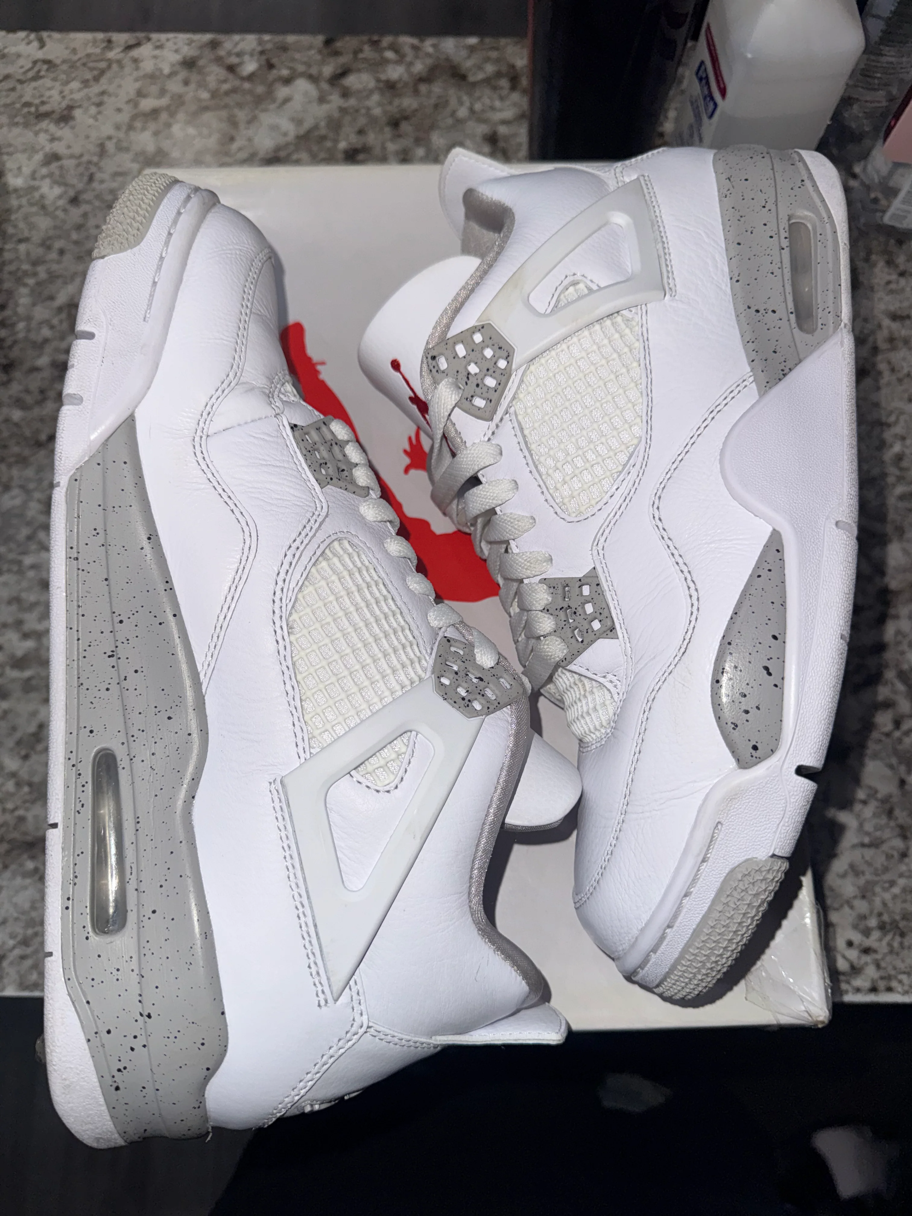 Jordan 4 Retro White Oreo (2021) - Image 2