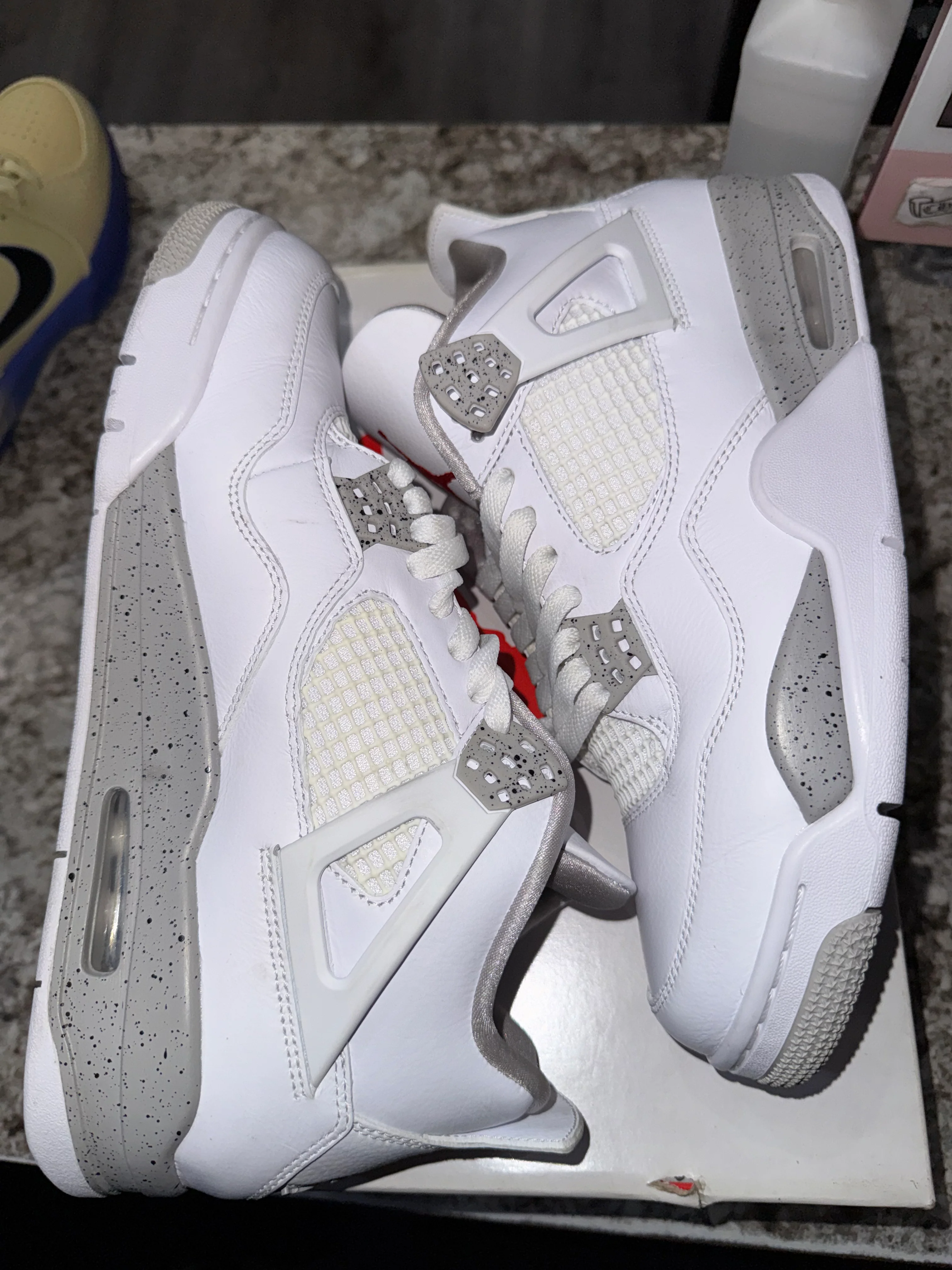 Jordan 4 Retro White Oreo (2021) - Image 2