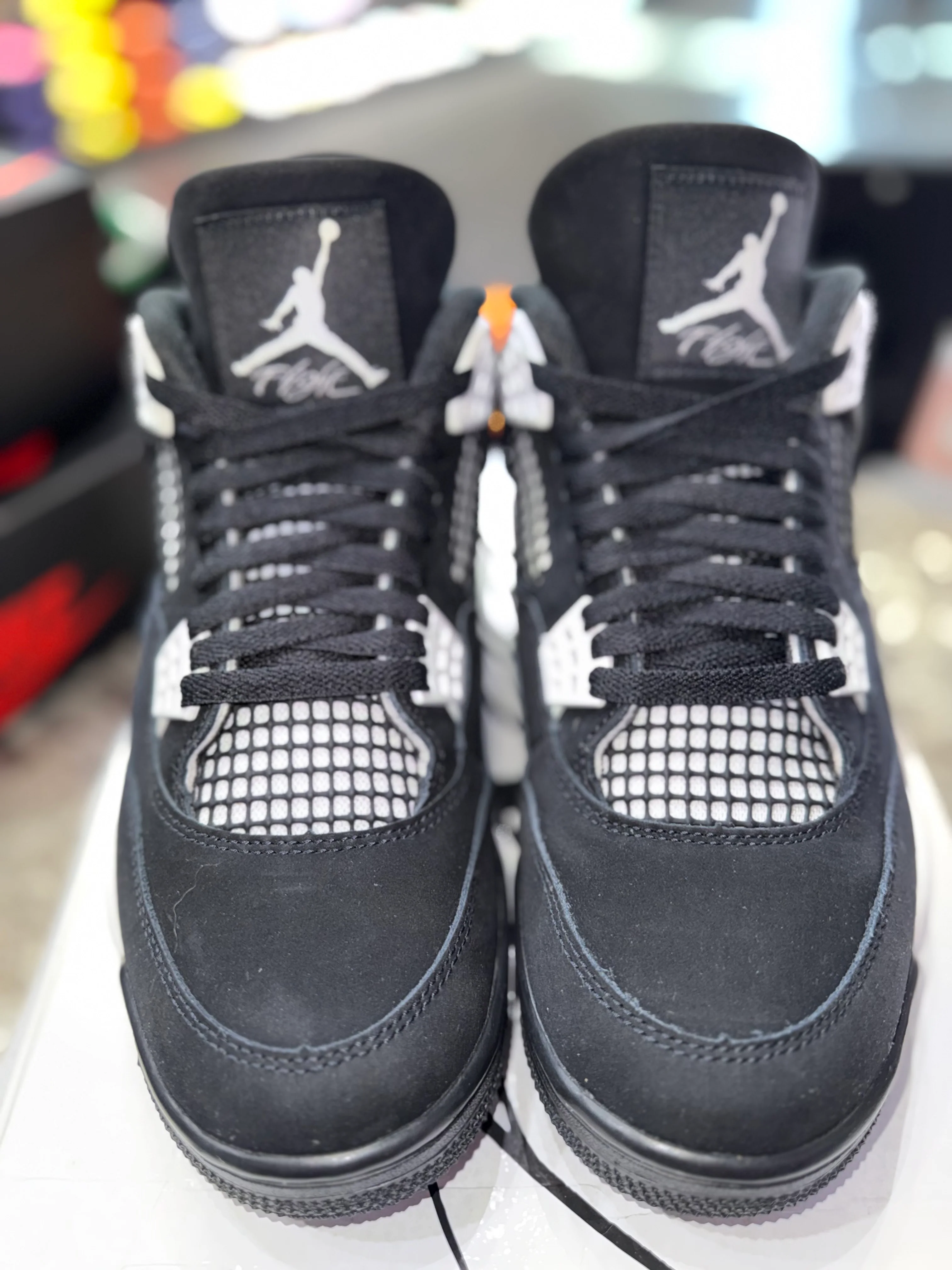 Jordan 4 Retro White Thunder - Image 2