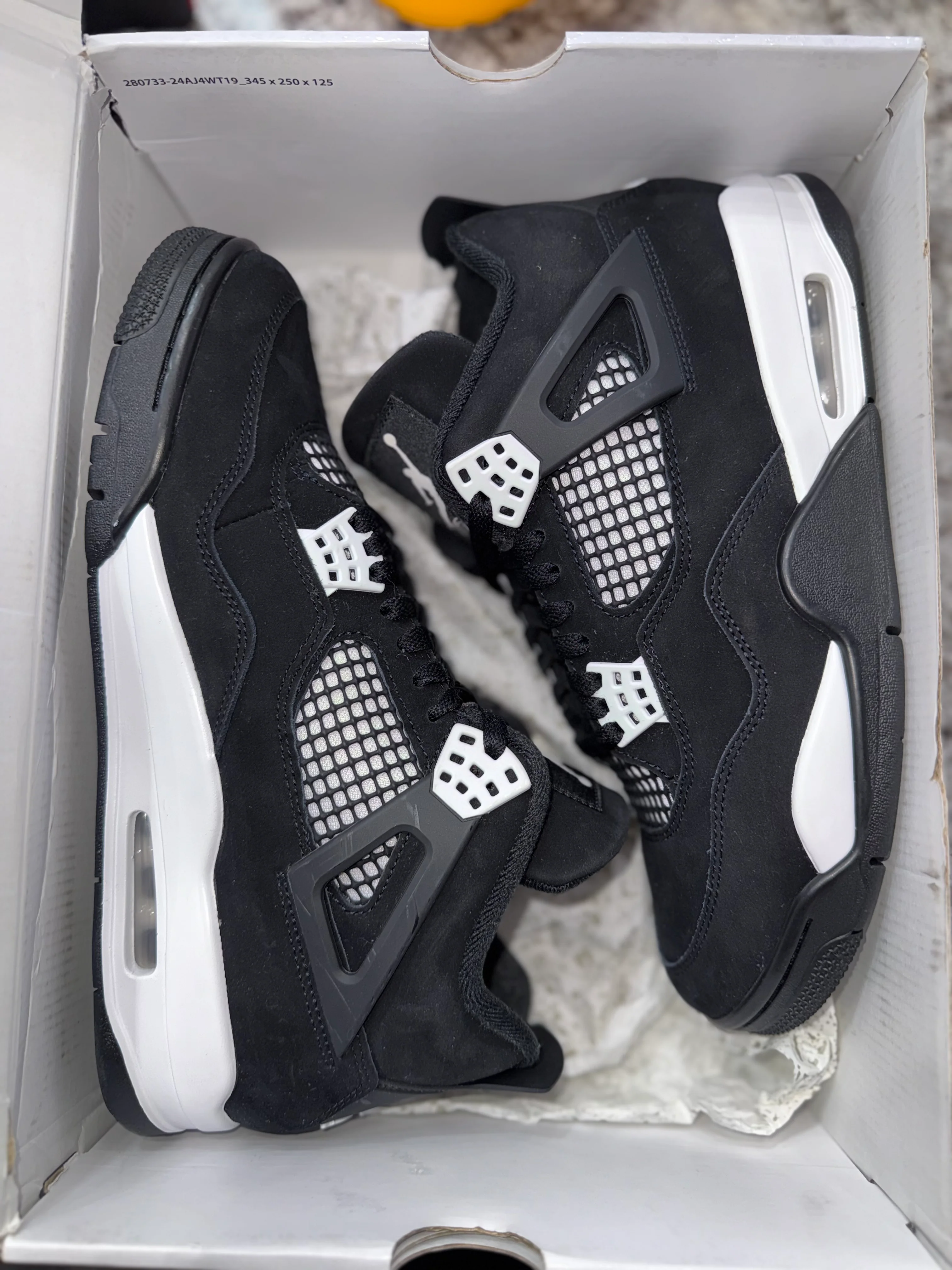 Jordan 4 Retro White Thunder - Image 6