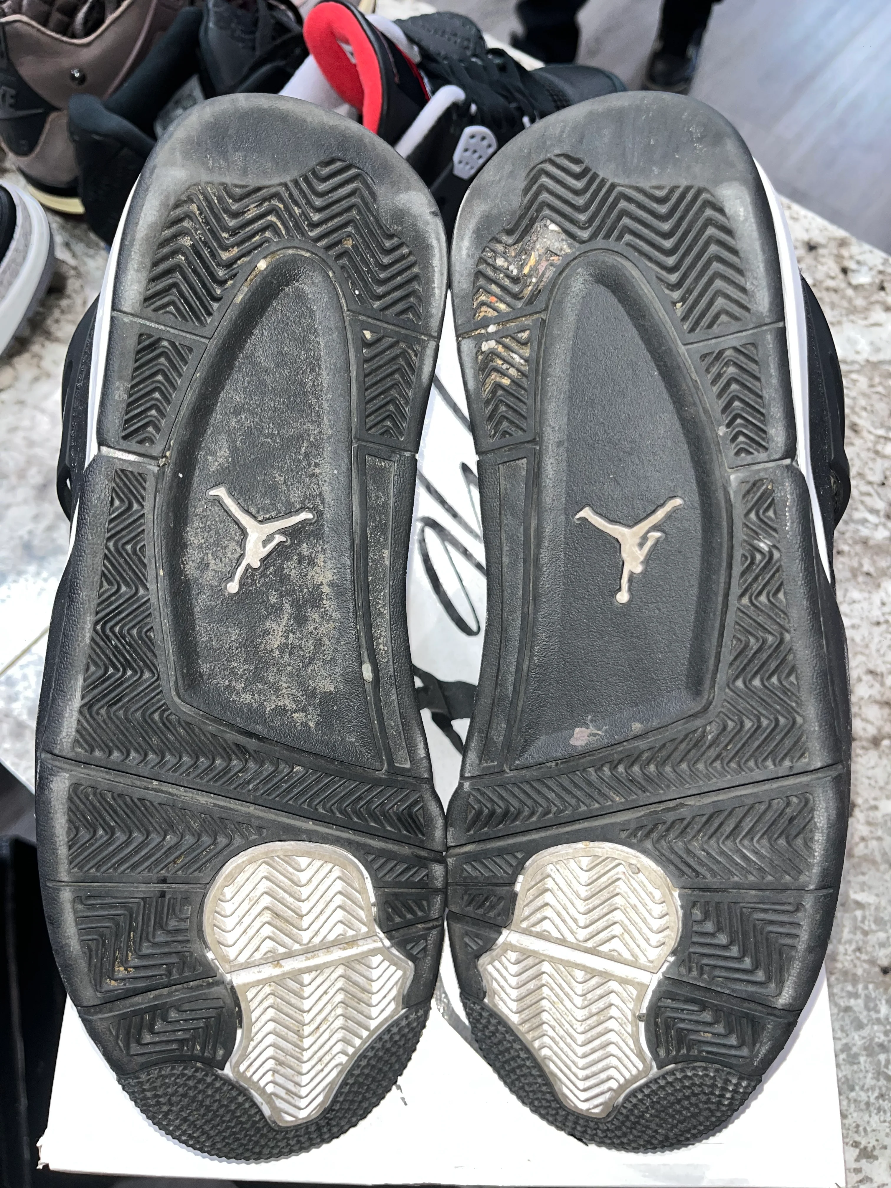Jordan 4 Retro White Thunder - Image 4