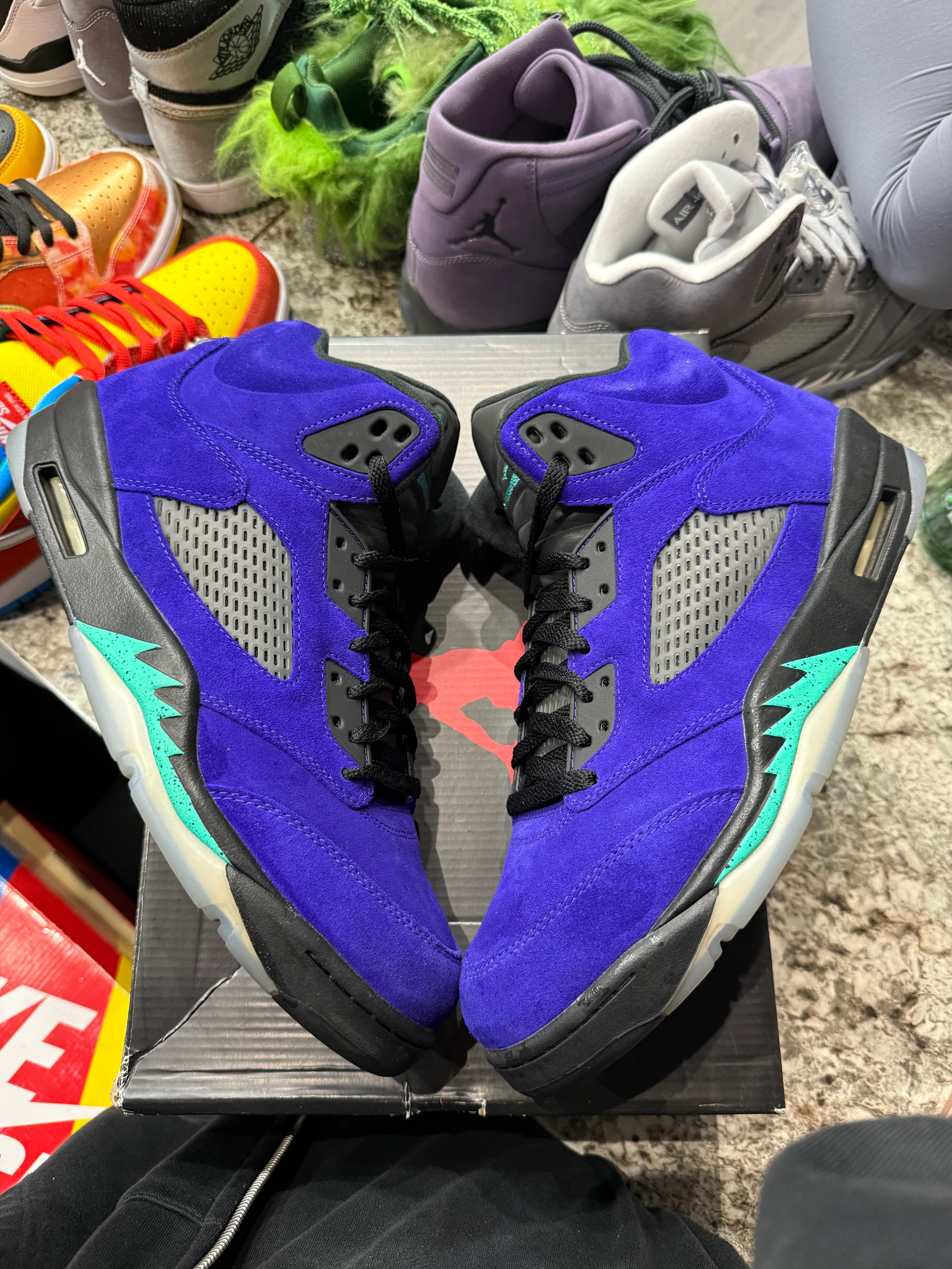 Jordan 5 Retro Alternate Grape - Image 2